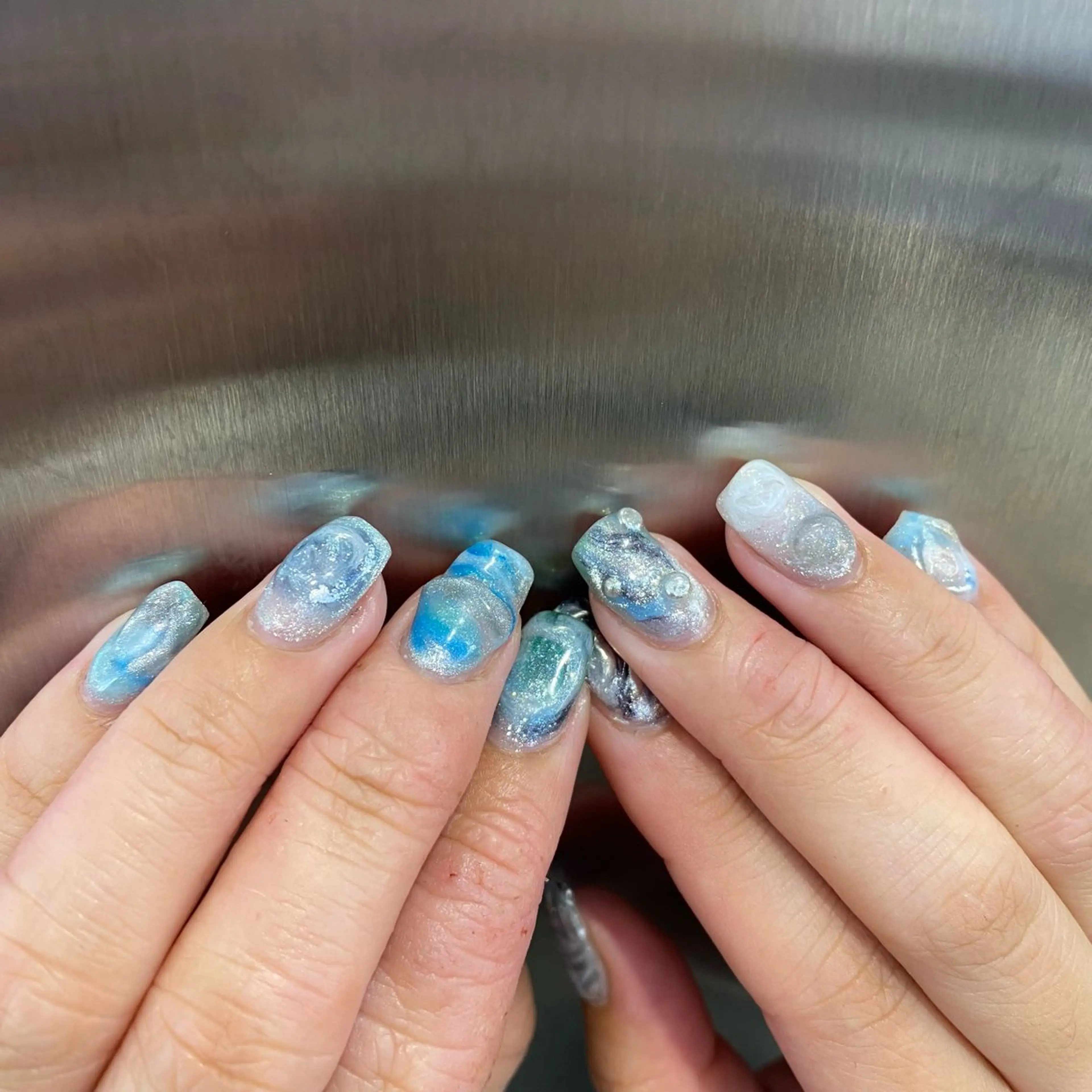 ネイル ハンドネイル ハンドケア カンナ【Y2Kネイル /コーンロウ】のネイルデザイン