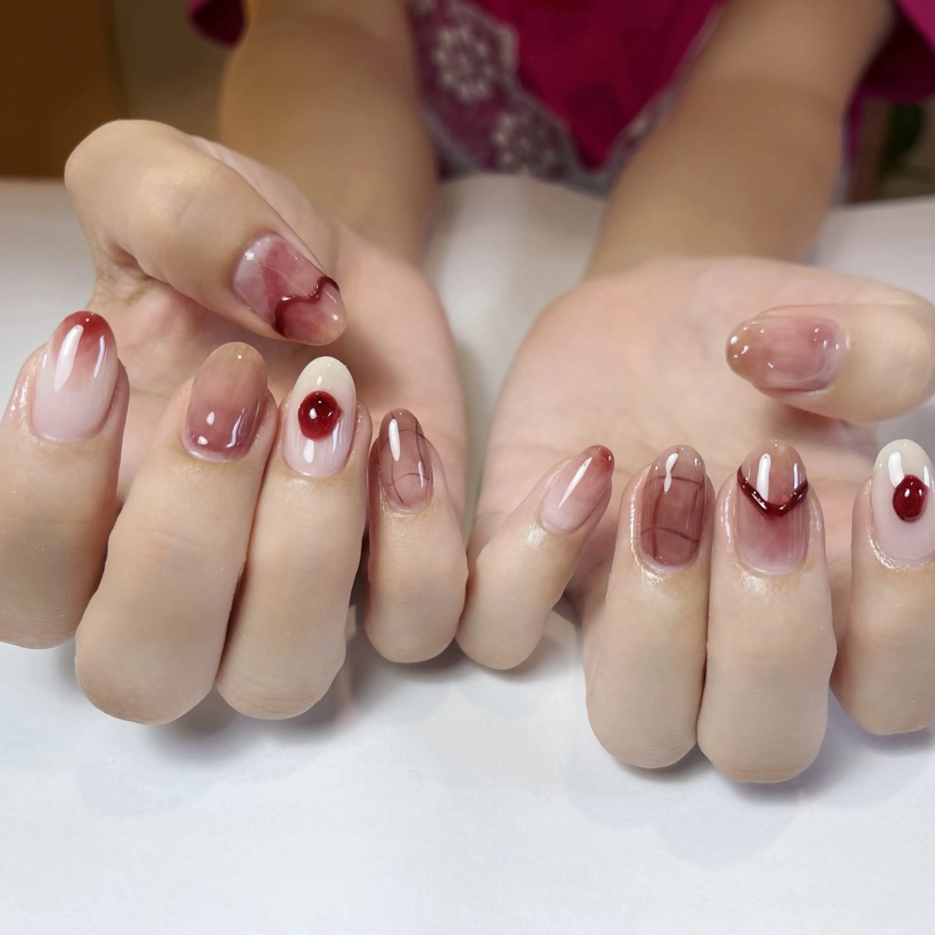 ネイル チークネイル 韓国ネイル マグネットネイル ニュアンスネイル リボン ちりんネイル所属・chirin nailのネイルデザイン