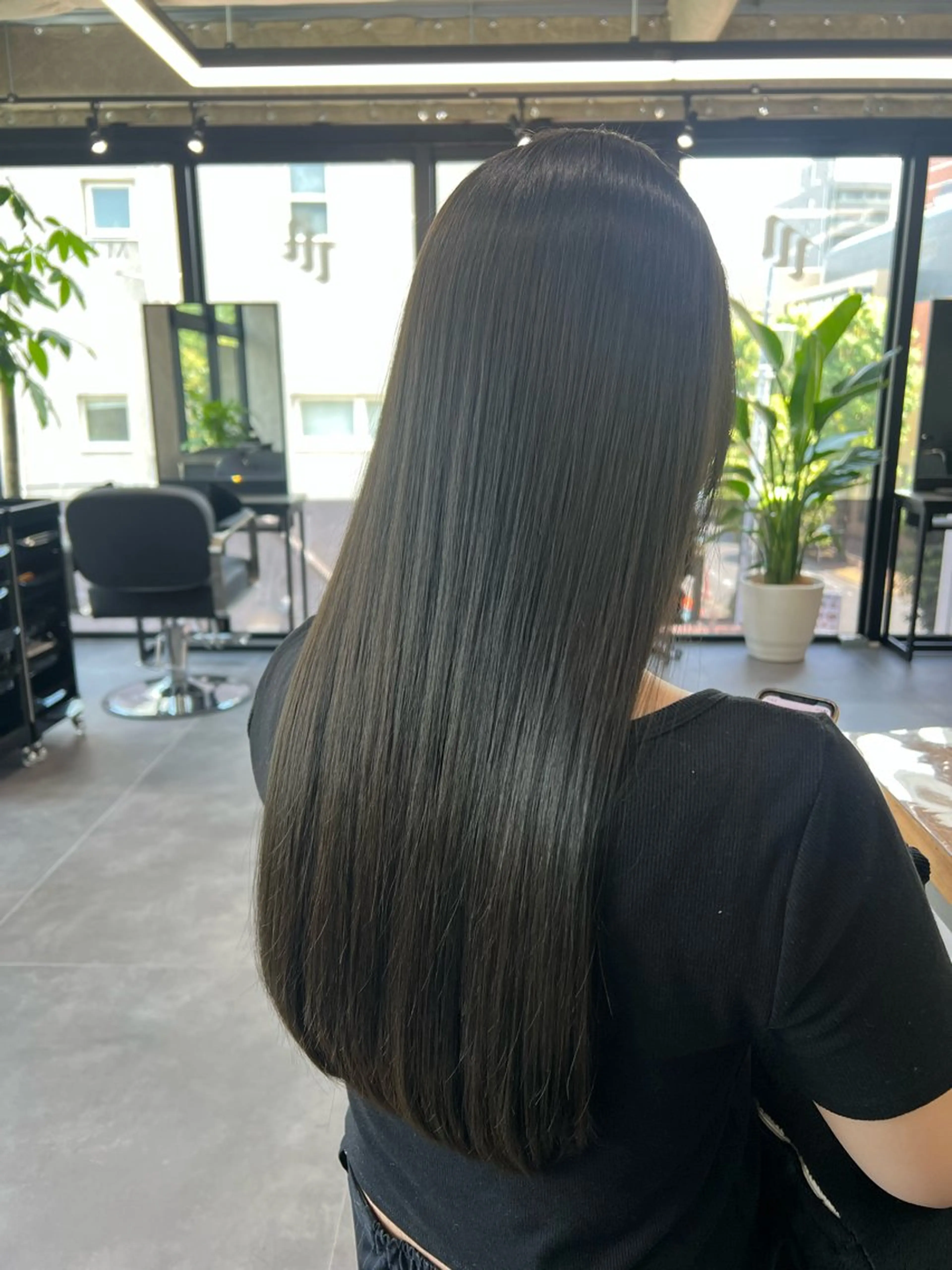 ロング MEGRI 三軒茶屋【メグリ】のヘアスタイル