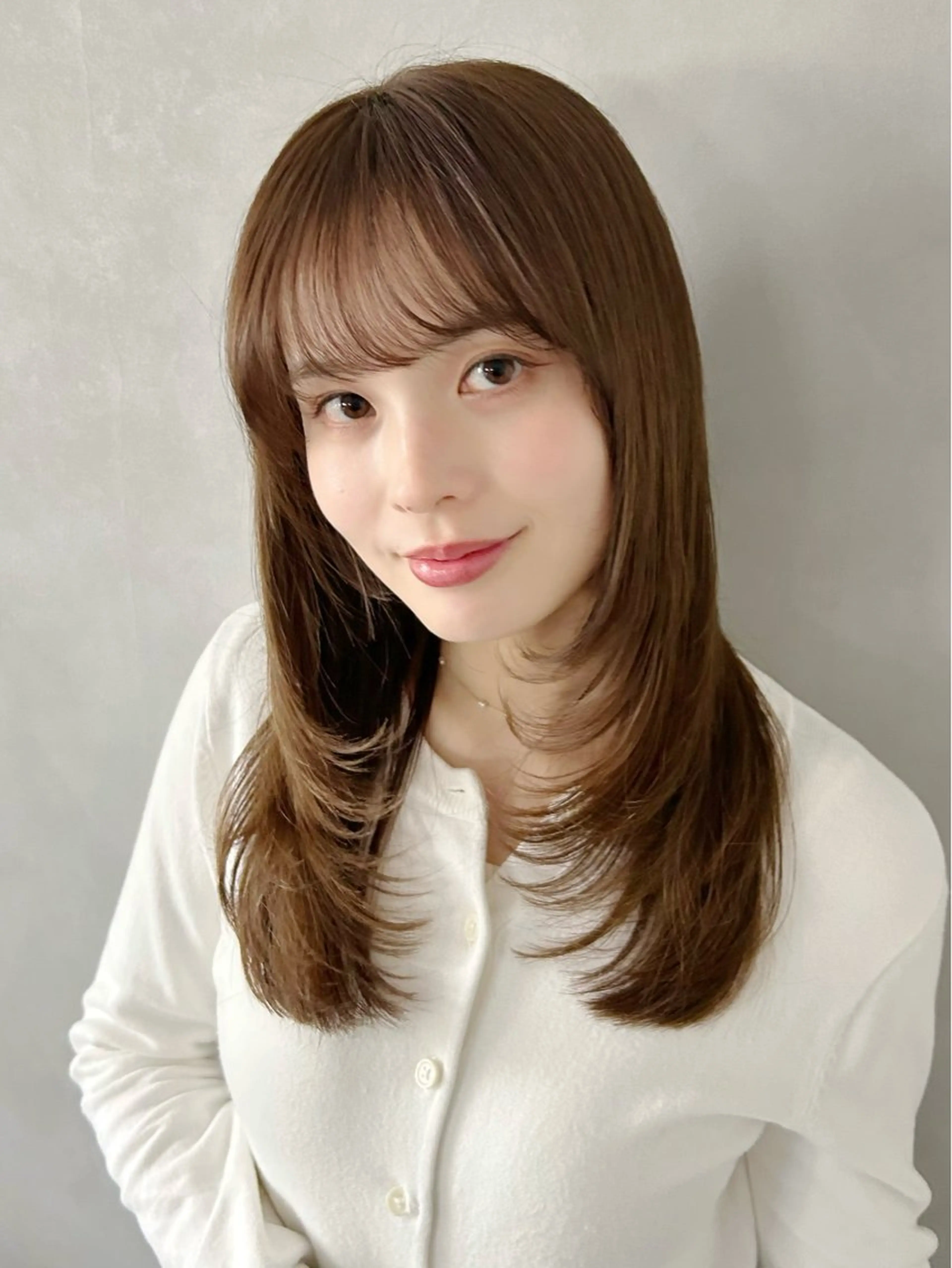 ミディアム カラー ミディアムレイヤー レイヤーカット カット ヘアカラー トリートメント 池袋レイヤーカット/ 顔まわりtaigaのヘアスタイル