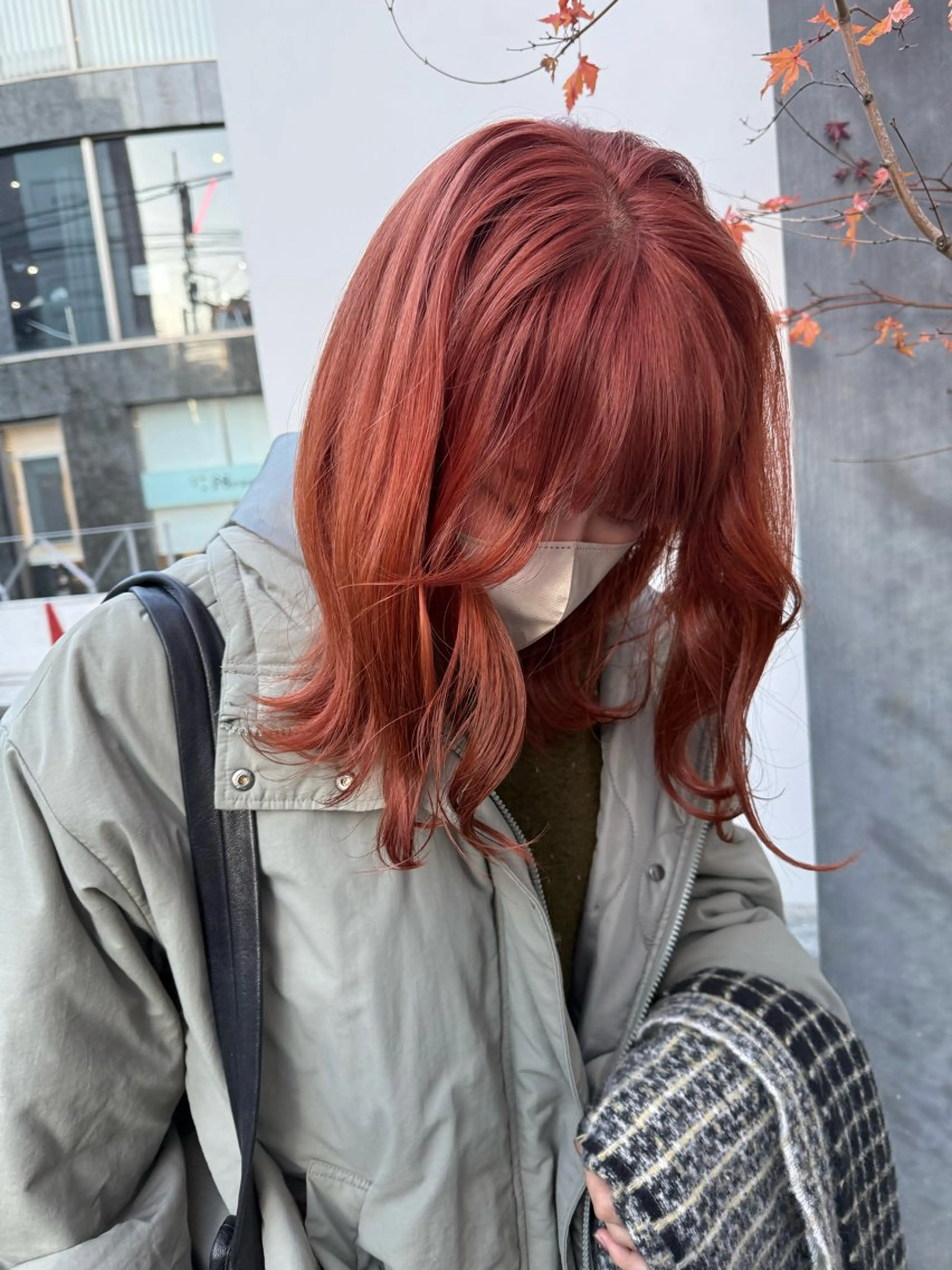 ミディアム カラー ミルクティー× グレージュMOMOのヘアスタイル