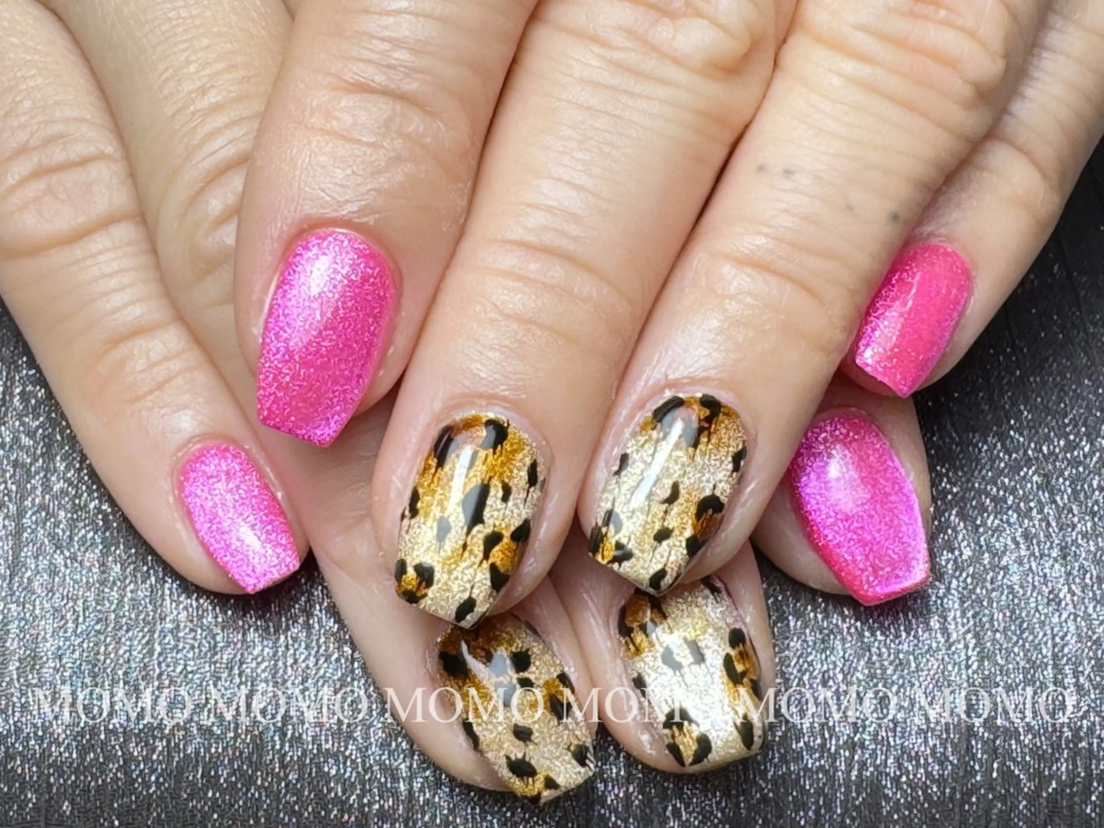 ネイル マグネットネイル MOMO nail所属・NIITSU 川崎のネイルデザイン