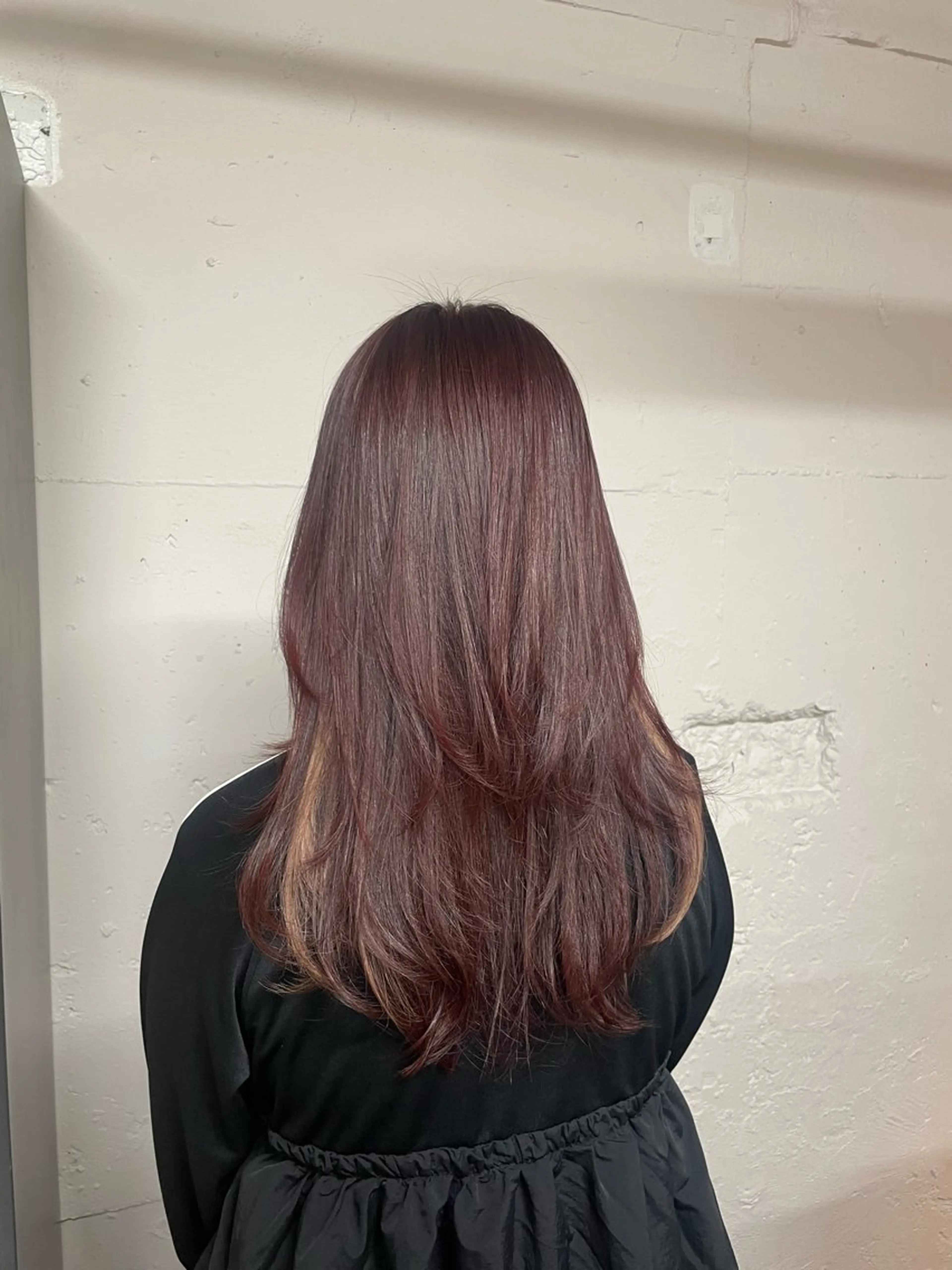 セミロング カット ヘアカラー tokute 中野真咲🐺のヘアスタイル