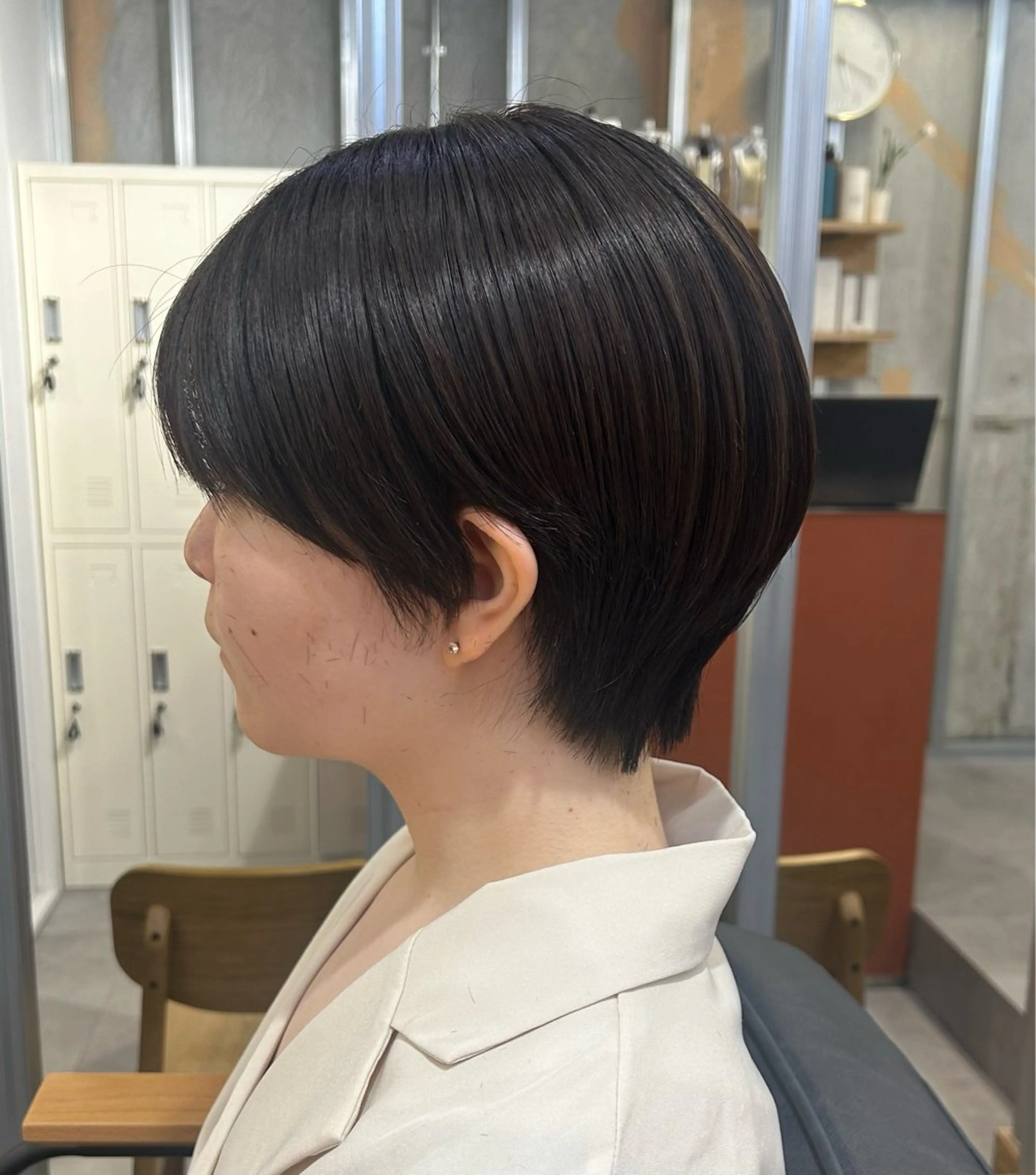 ショート ボブ くびれヘア 顔周りカット 韓国風ヘア レイヤーカット ブリーチなしベージュ /ヘアセット/ミユのヘアスタイル