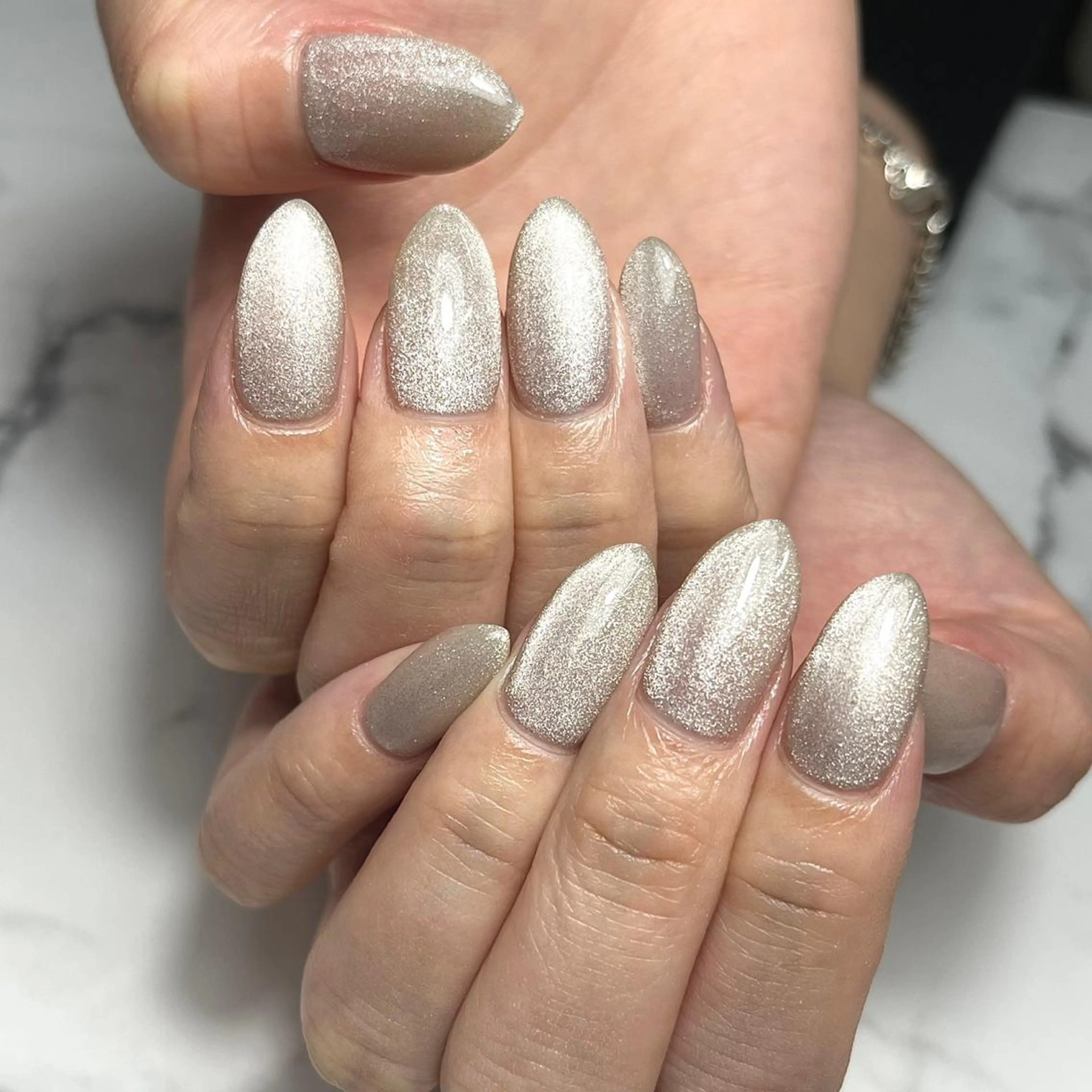 ネイル アートネイル ジェルネイル ゴールド 韓国ネイル マグネットネイル ハンドネイル NAIL NOWのネイルデザイン