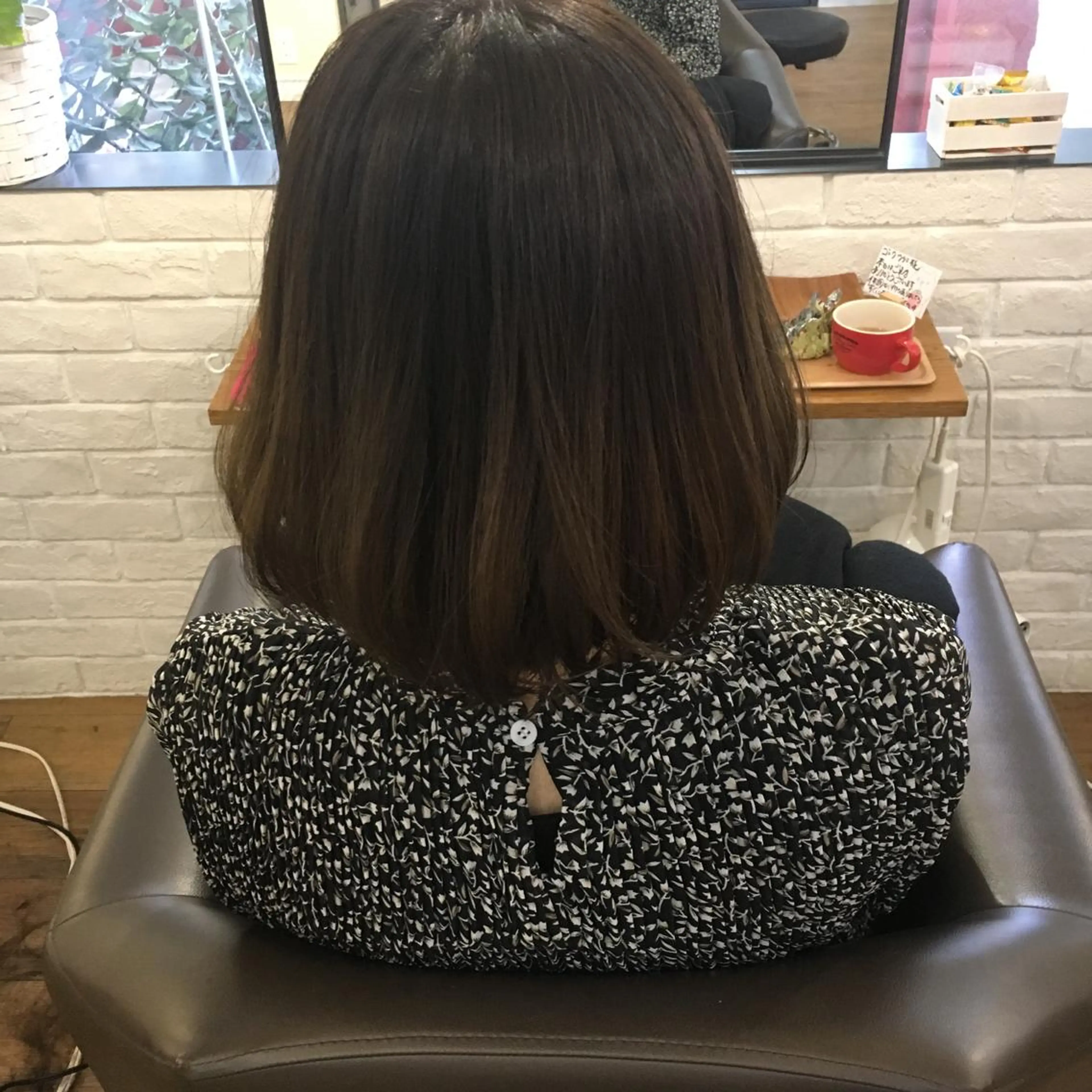 ショート カラー 上川 美幸のヘアスタイル