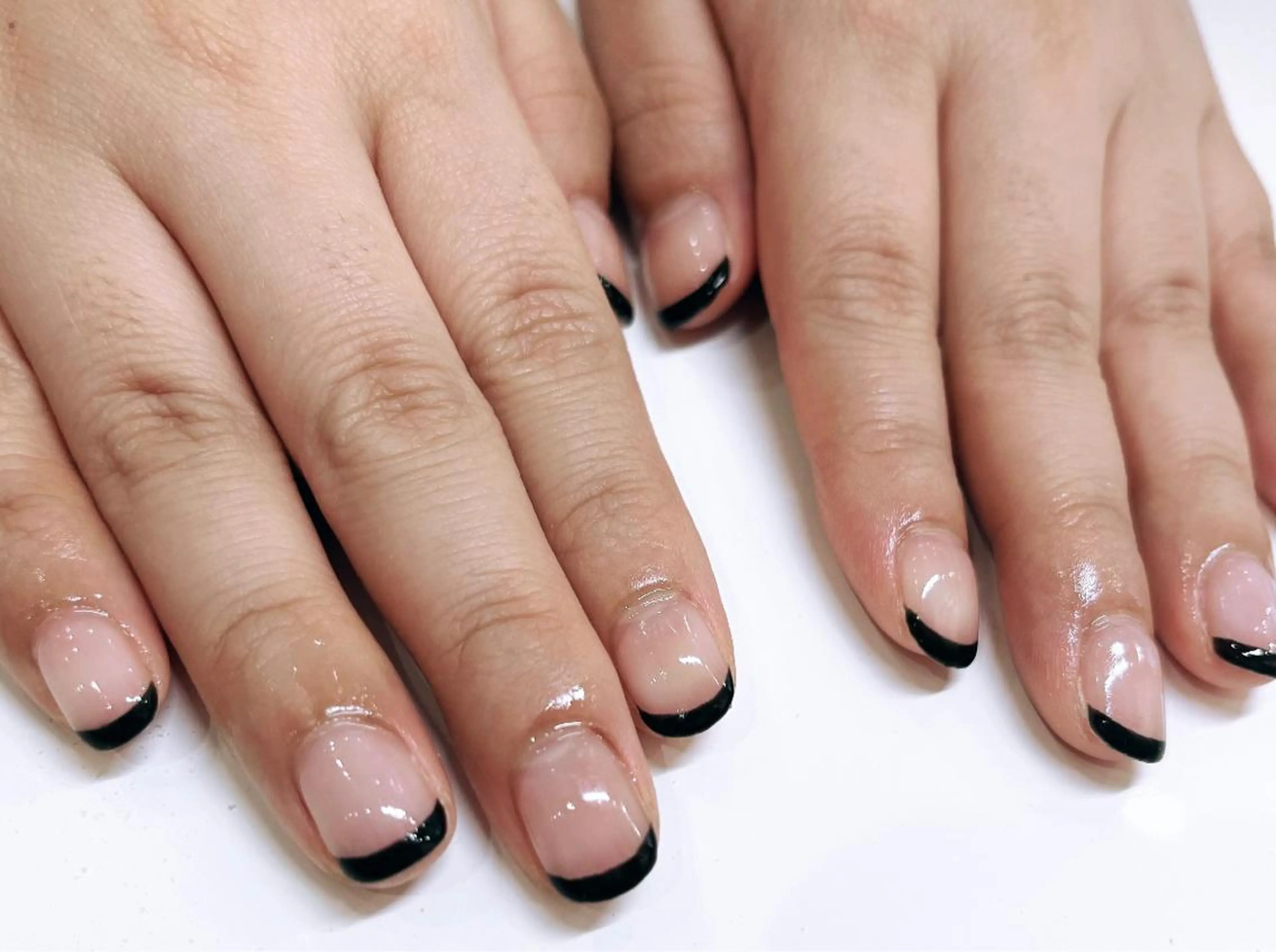 ネイル フレンチネイル ハンドネイル 山本 杏香のネイルデザイン