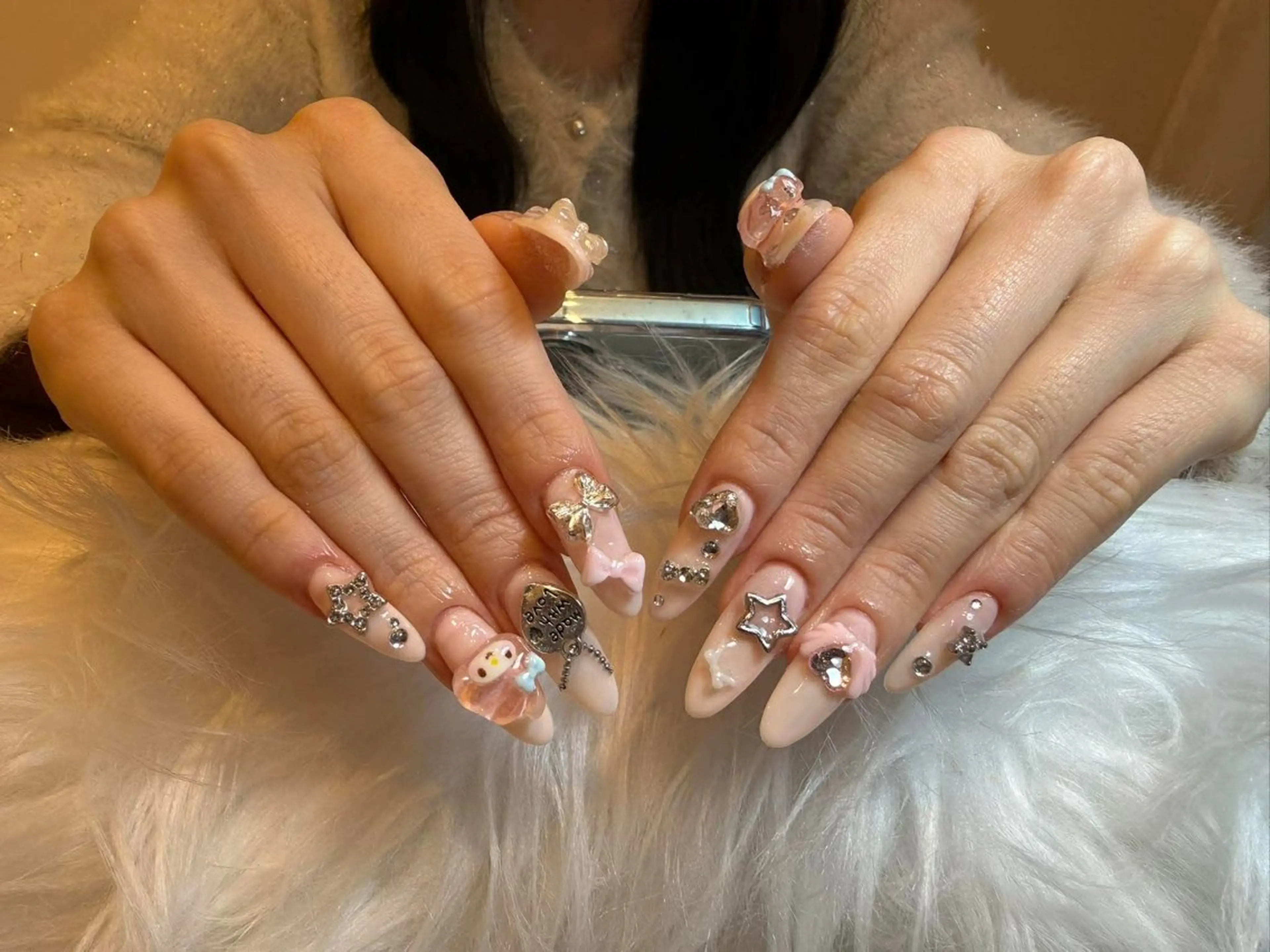 ネイル チークネイル ドット フレンチネイル グラデーション ハート ハンドネイル ハンドケア Nihonthy Nail 新宿所属・Anrya panのネイルデザイン