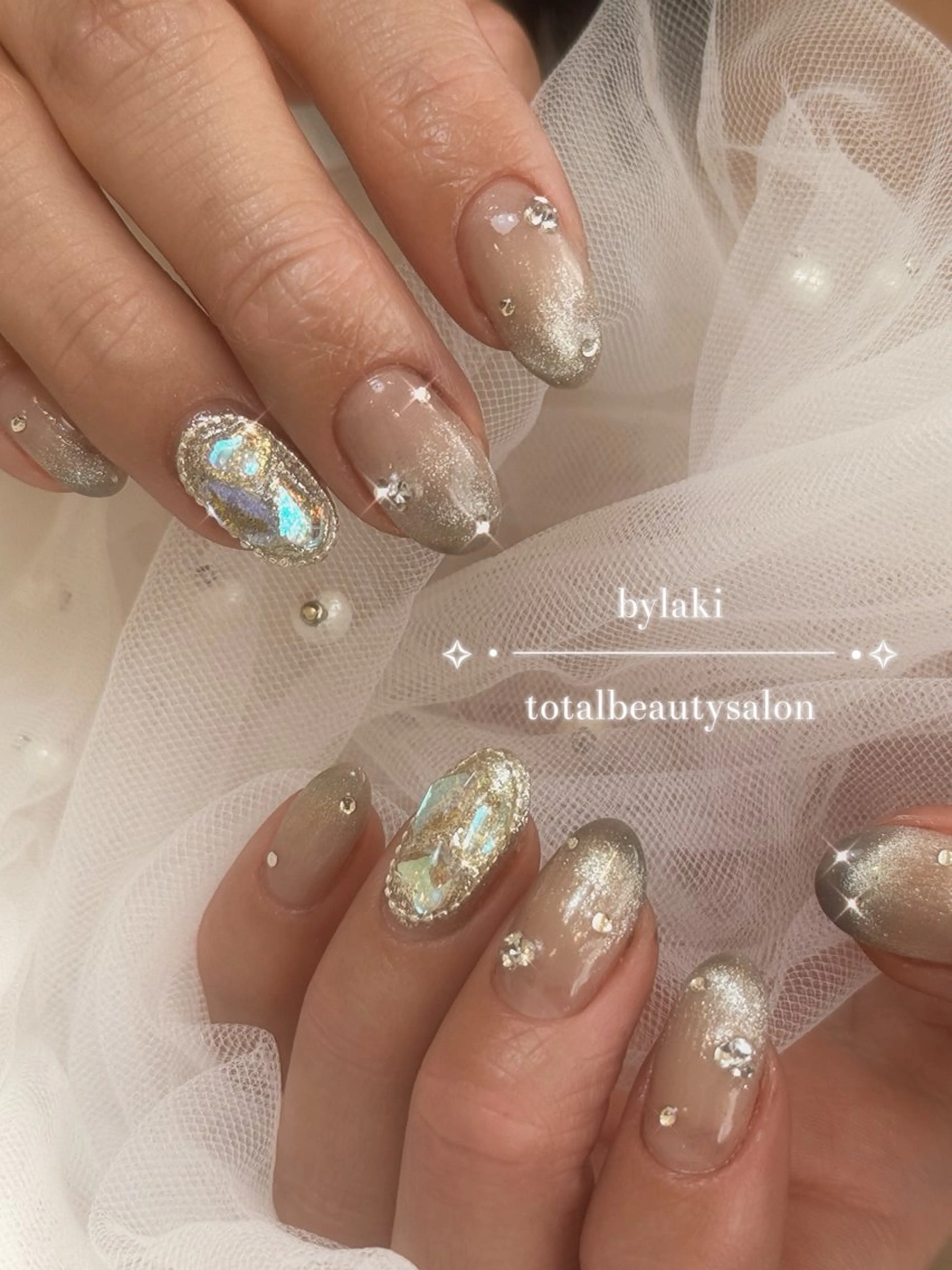 ネイル ワンホンネイル ハンドネイル bylaki🌈 RENAのネイルデザイン