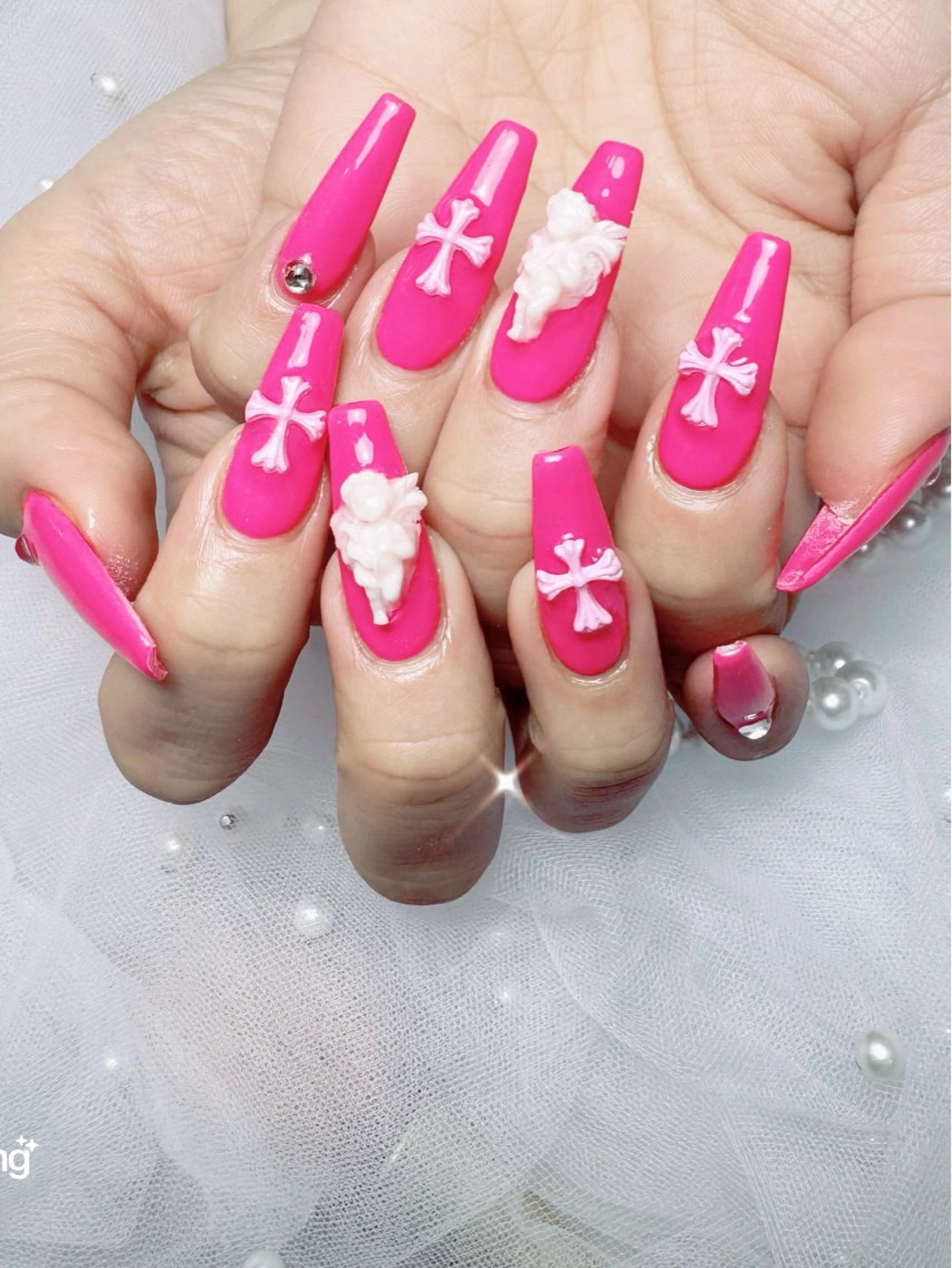 ネイル ハンドネイル チョウ チョウのネイルデザイン