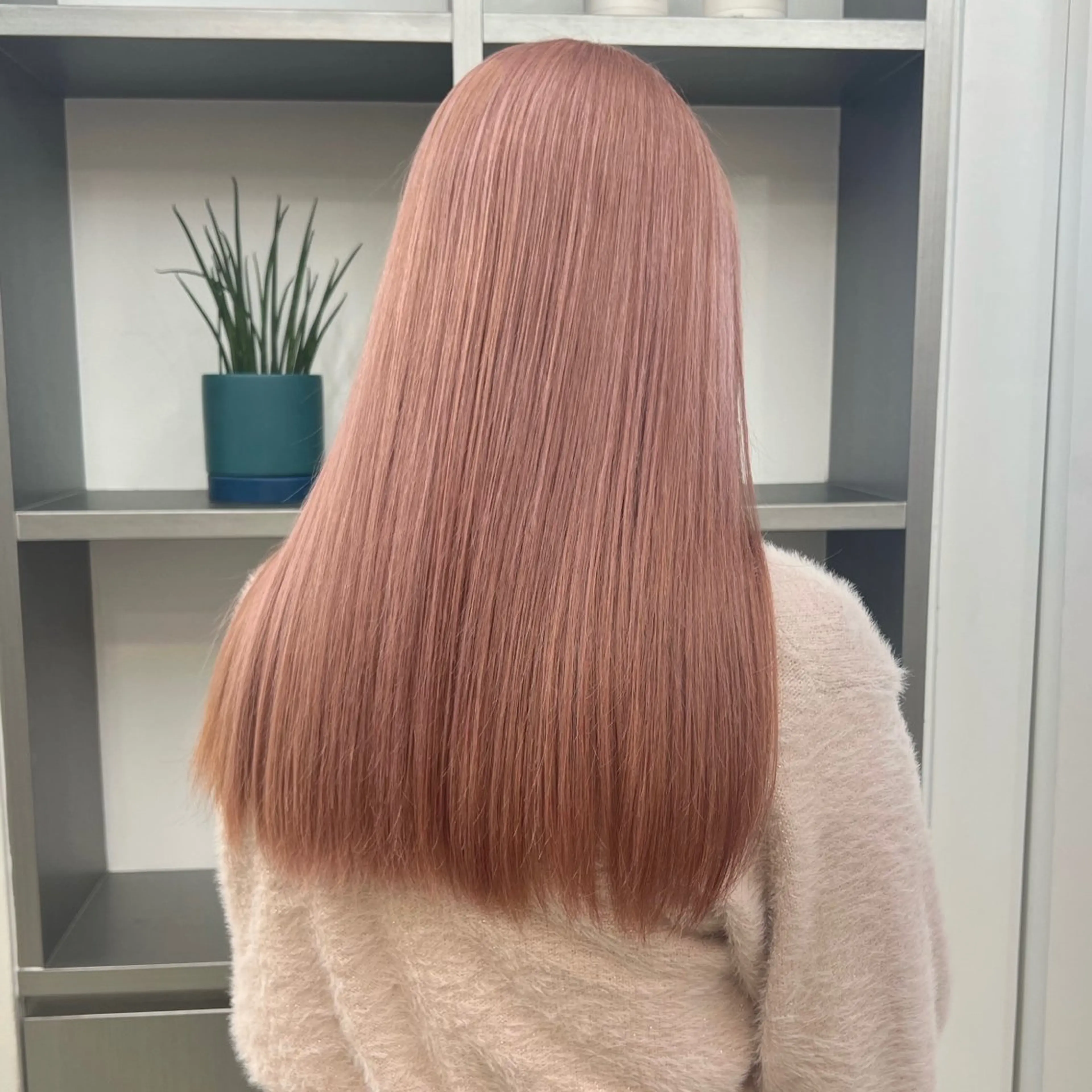 ロング カラー ベージュカラー ピンクカラー ピンクベージュ ヘアカラー トリートメント 🌼動き×透明感🩵 ハイトーン/ナナのヘアスタイル