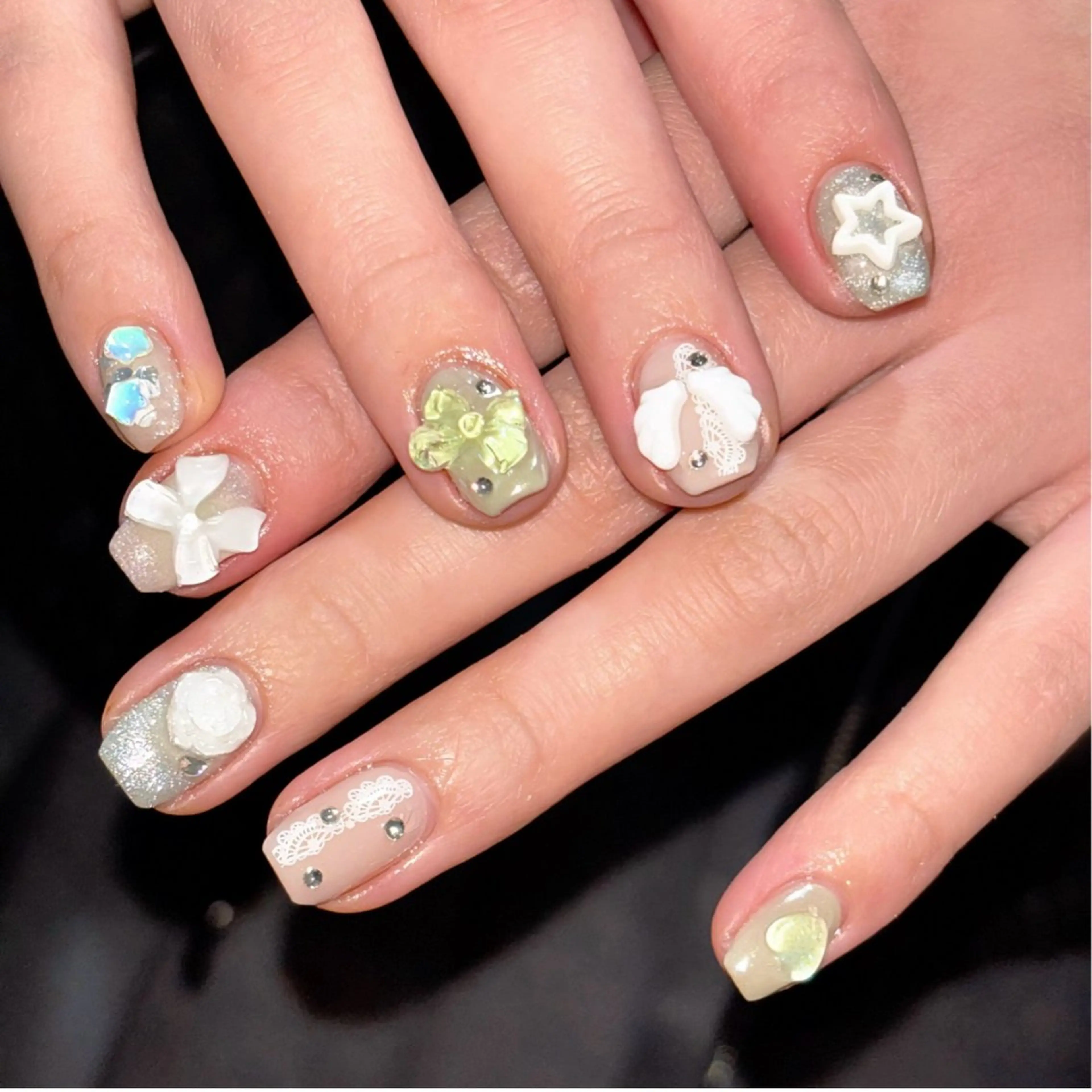 ネイル ハンドネイル 宮澤 朱里のネイルデザイン