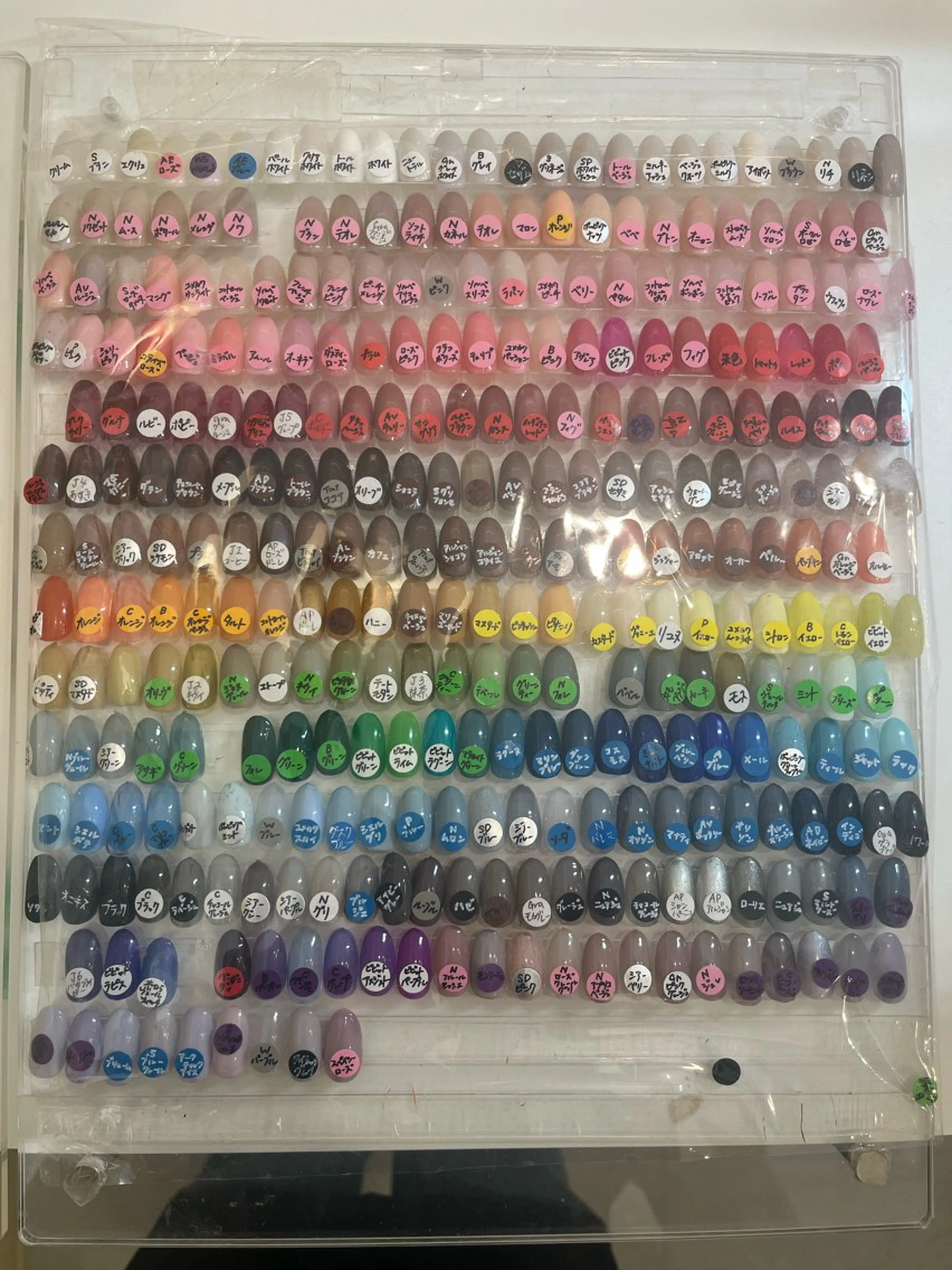 ネイル ネイルクイック 丸ビル店のネイルデザイン