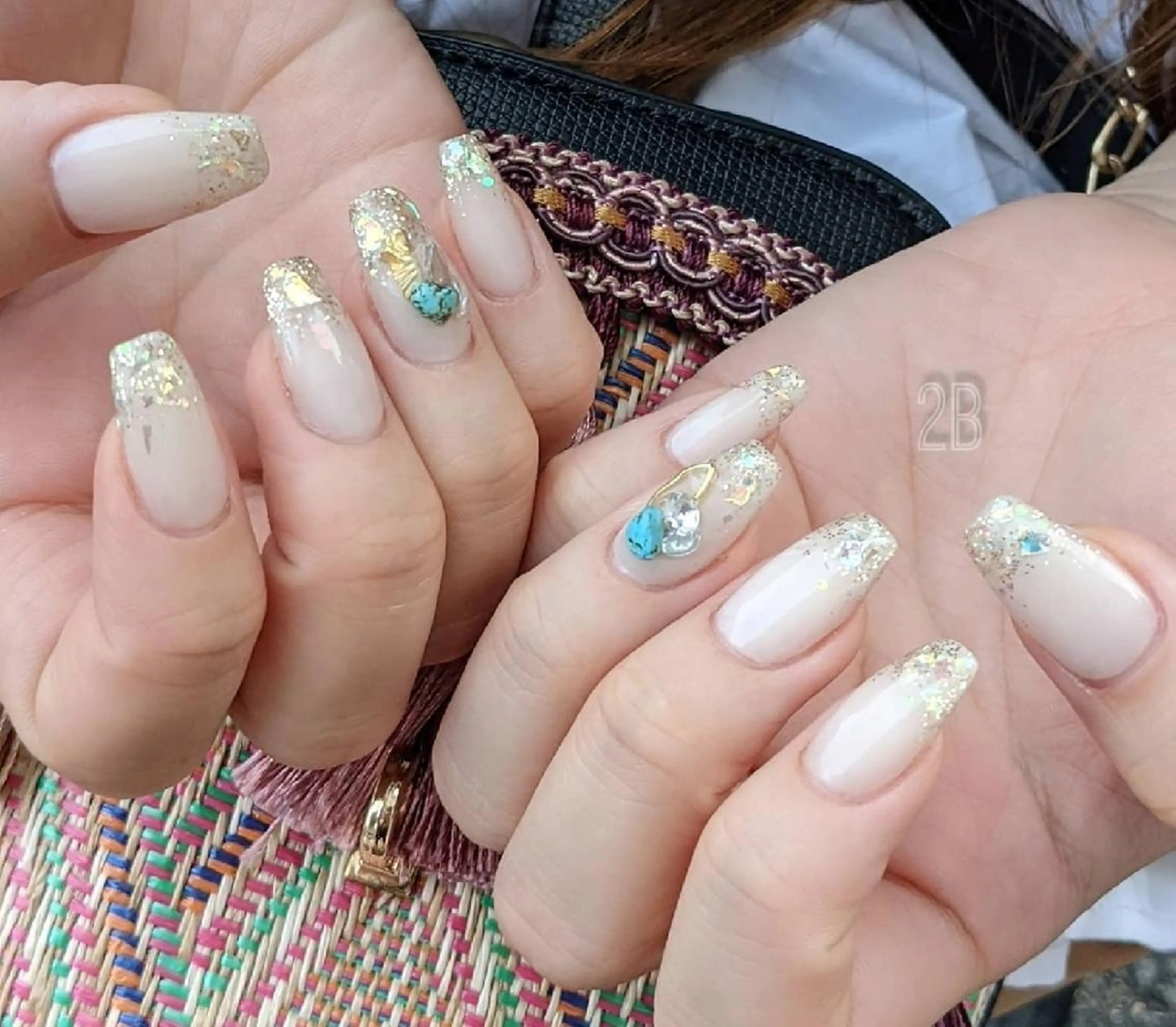 ネイル アートネイル グラデーション ラメ(グリッター) ラメグラデーション ニュアンスネイル 2B__nails ニービー京都伏見区のネイルデザイン