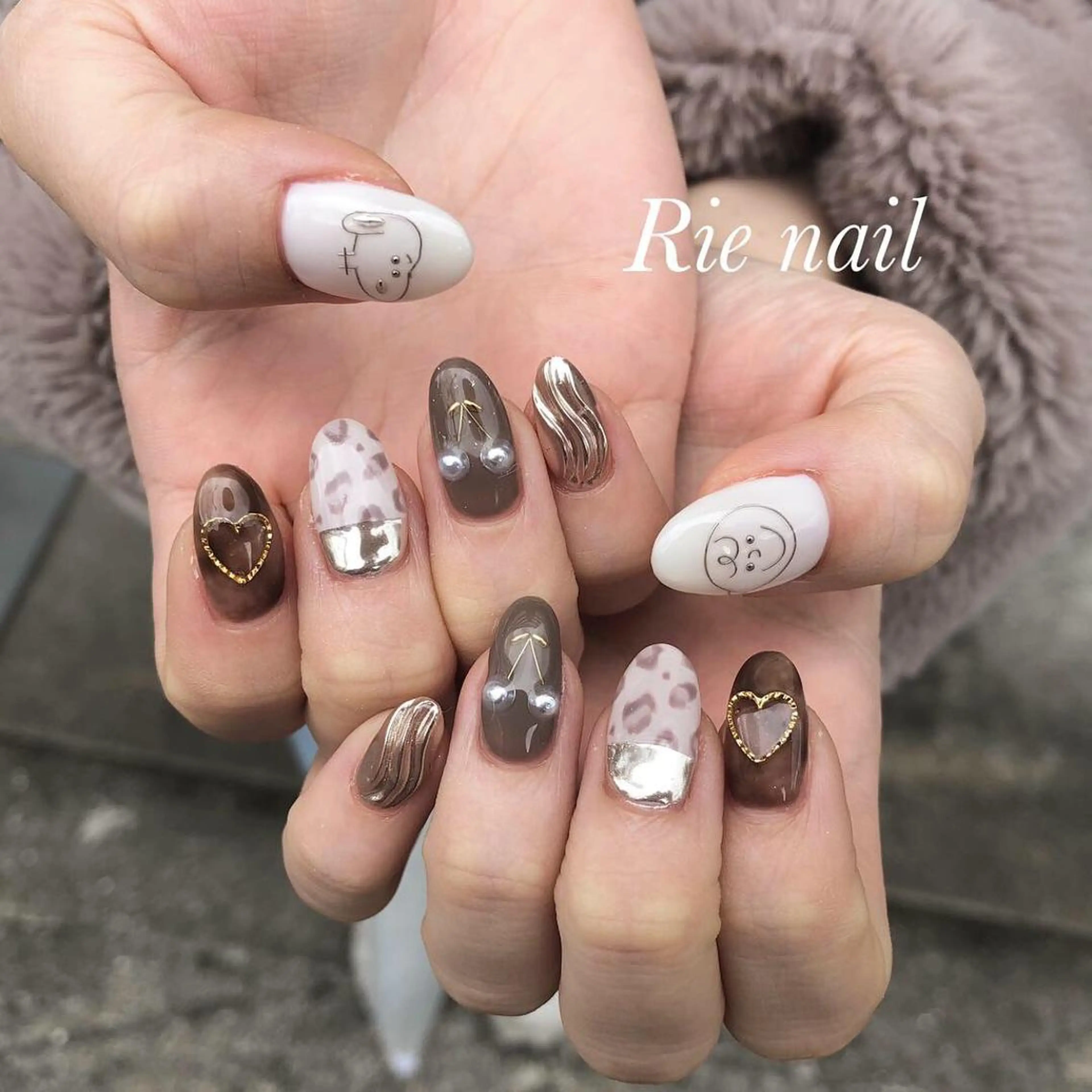 ネイル アニマル柄 アートネイル べっ甲ネイル ブラウン ミラーネイル claire_ rie.のネイルデザイン