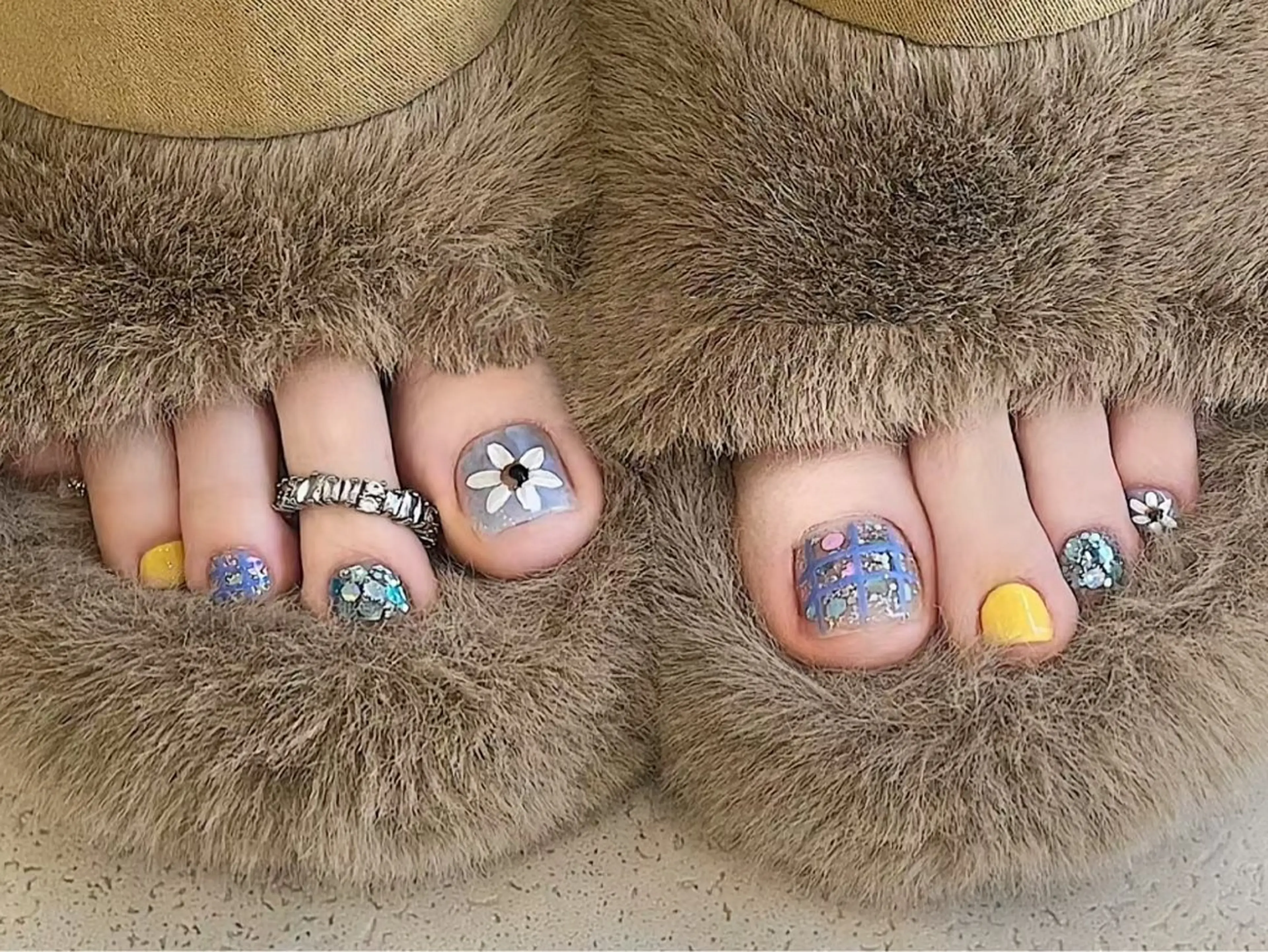 ネイル アートネイル チークネイル 長さ出し ジェルネイル マグネットネイル ラッキーネイルサロン 西川口東口店のネイルデザイン