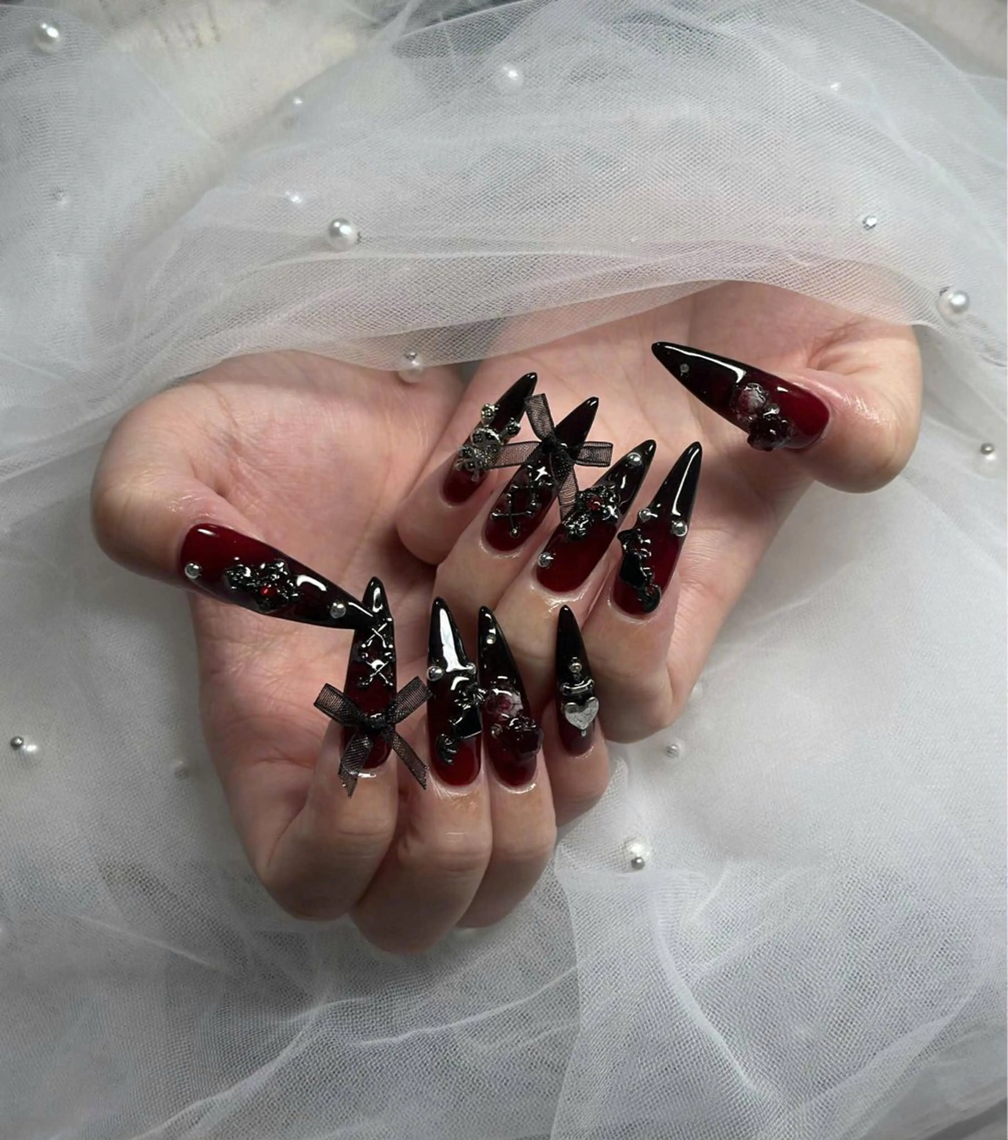 ネイル フレンチネイル ジェルネイル ハロウィン 韓国ネイル マグネットネイル ハンドネイル Hbaby nailのネイルデザイン