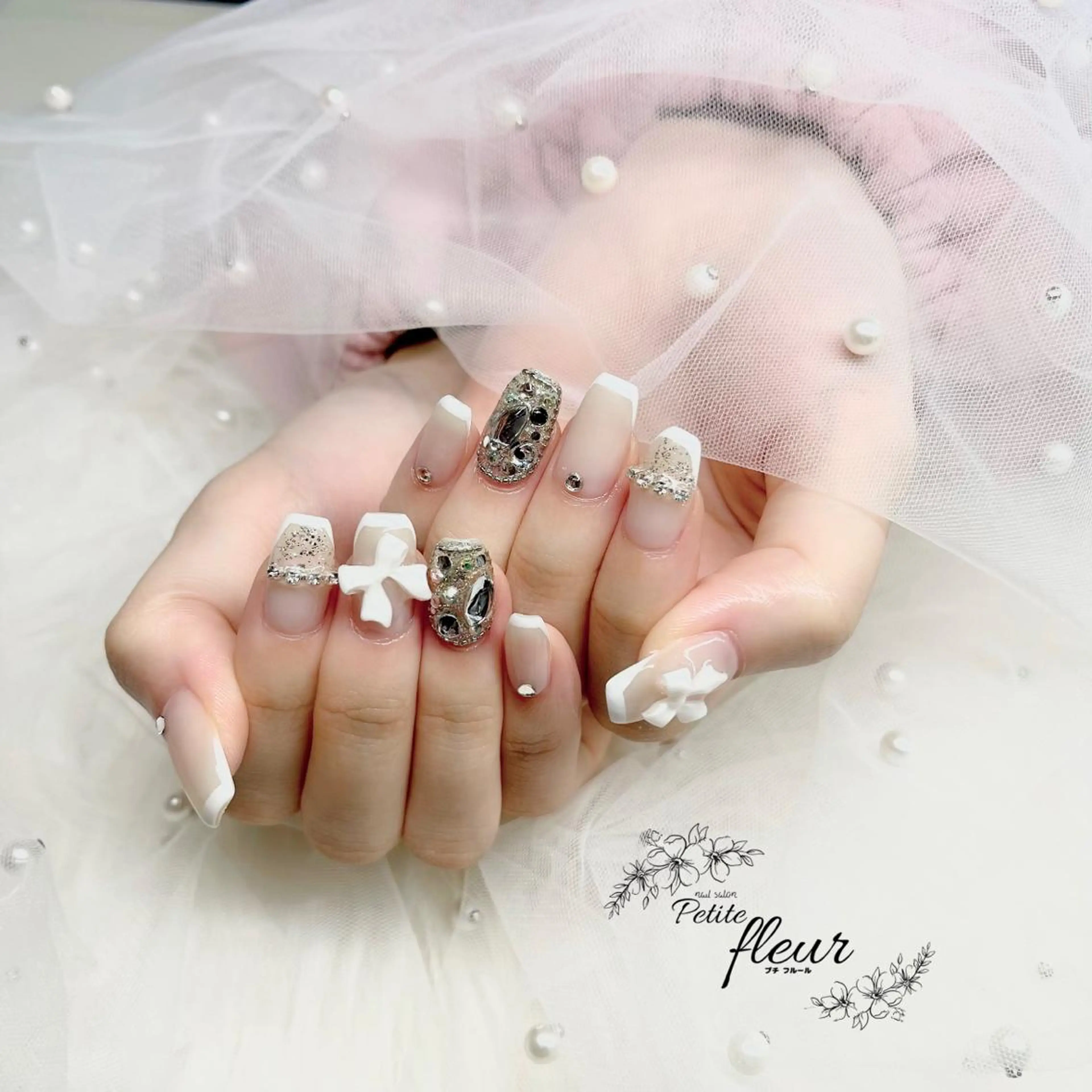 ネイル フレンチネイル ❁⃘*。Petite fleur❁⃘*りさのネイルデザイン