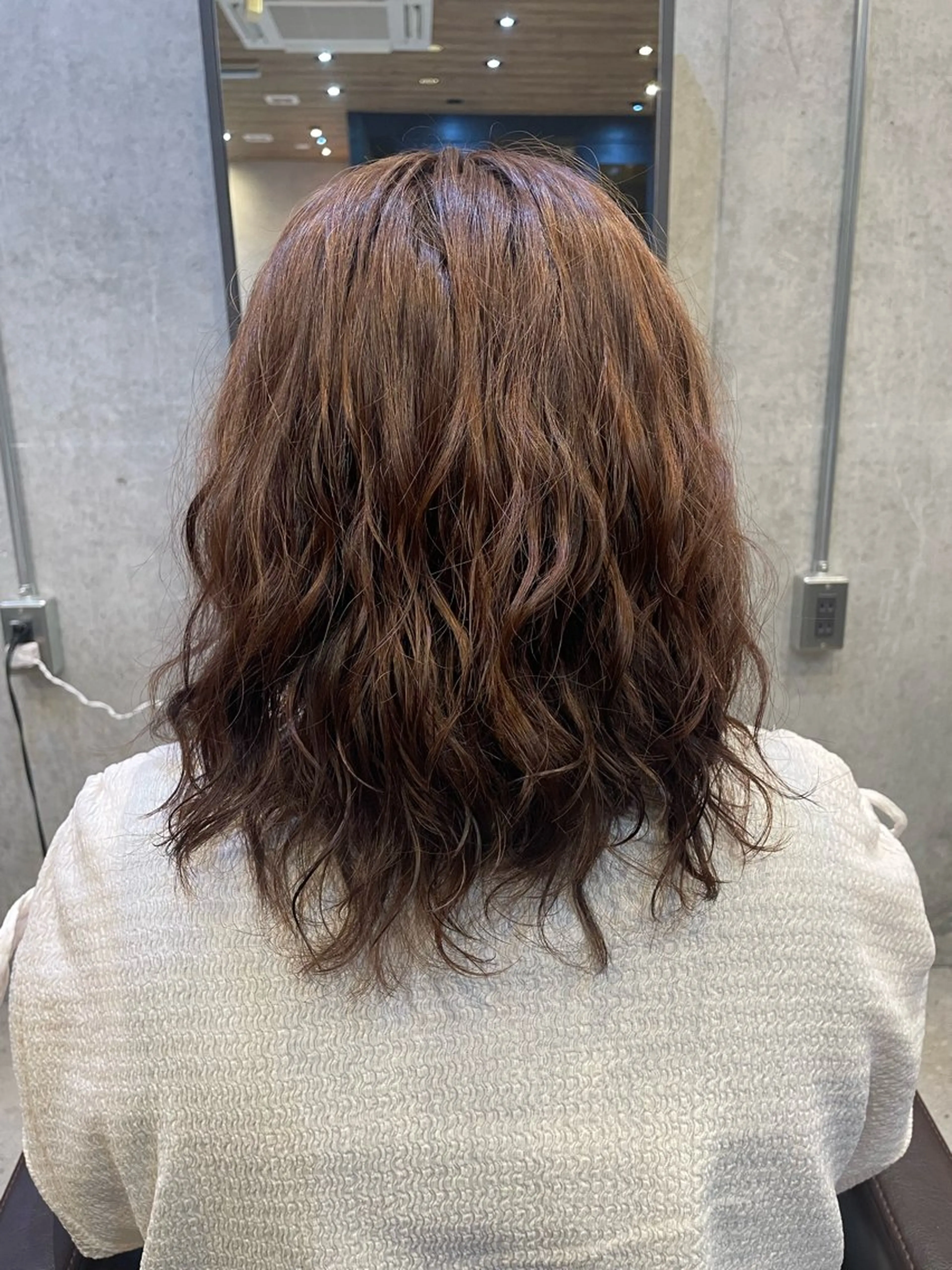 ミディアム パーマ ミディアムパーマ カット パーマ 樋川 早紀のヘアスタイル