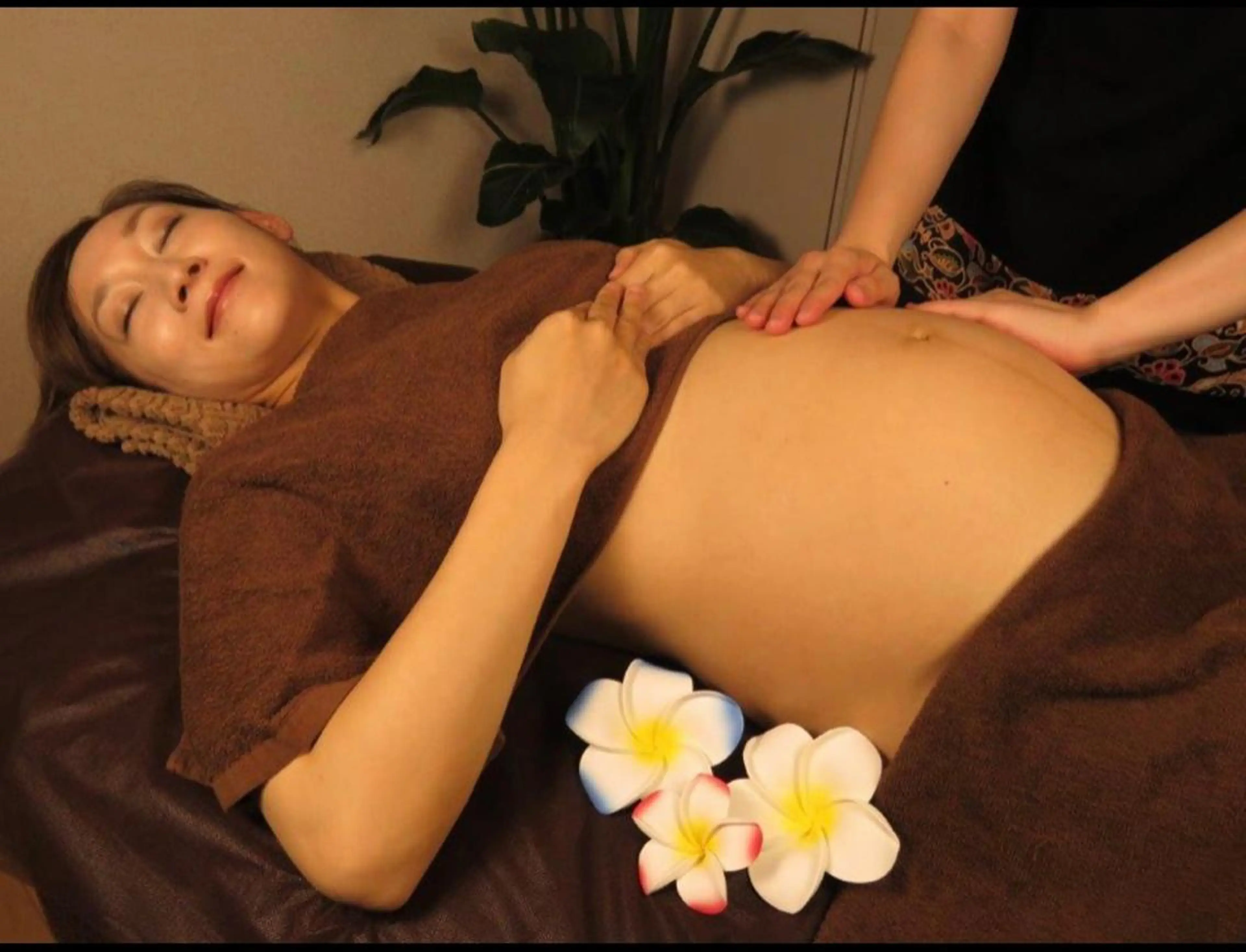 <妊婦さんオススメ>マタニティ、ハンドのオーダーメイドコース 120分の写真