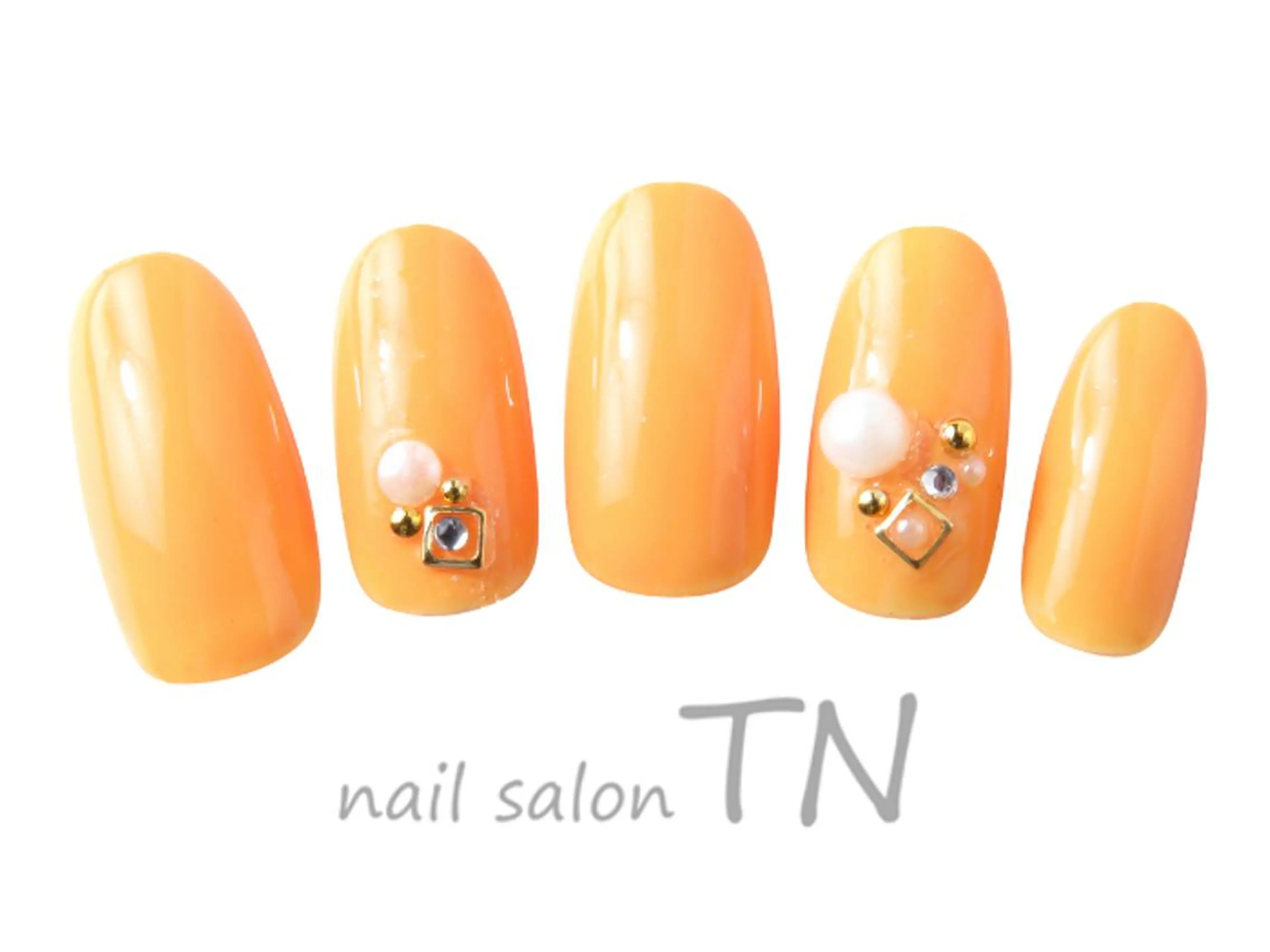 ネイル 寺嶋 ひなのネイルデザイン