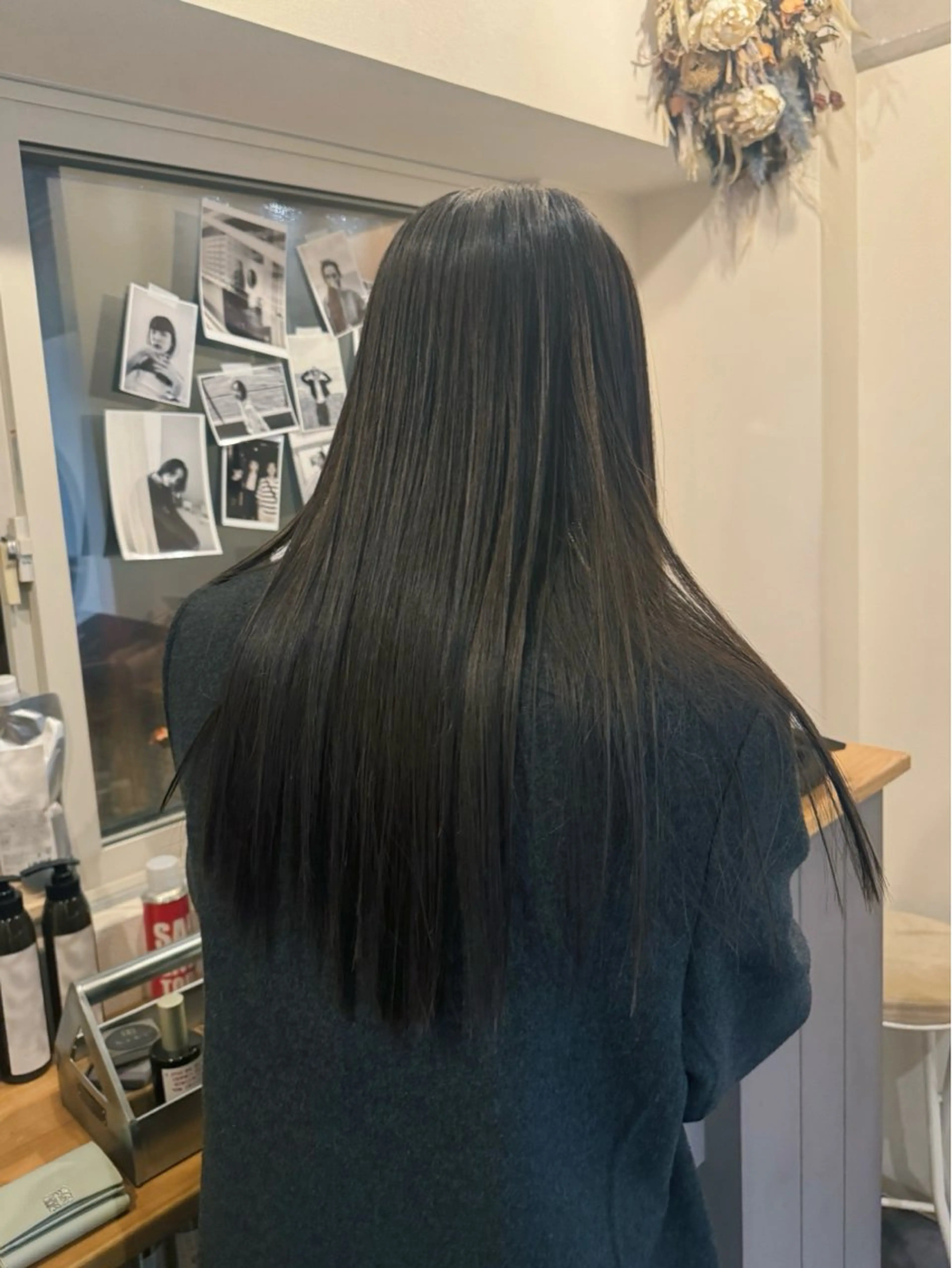 ロング カラー ヘアカラー トリートメント ハルカ/透け感カラー /顔周りレイヤーのヘアスタイル