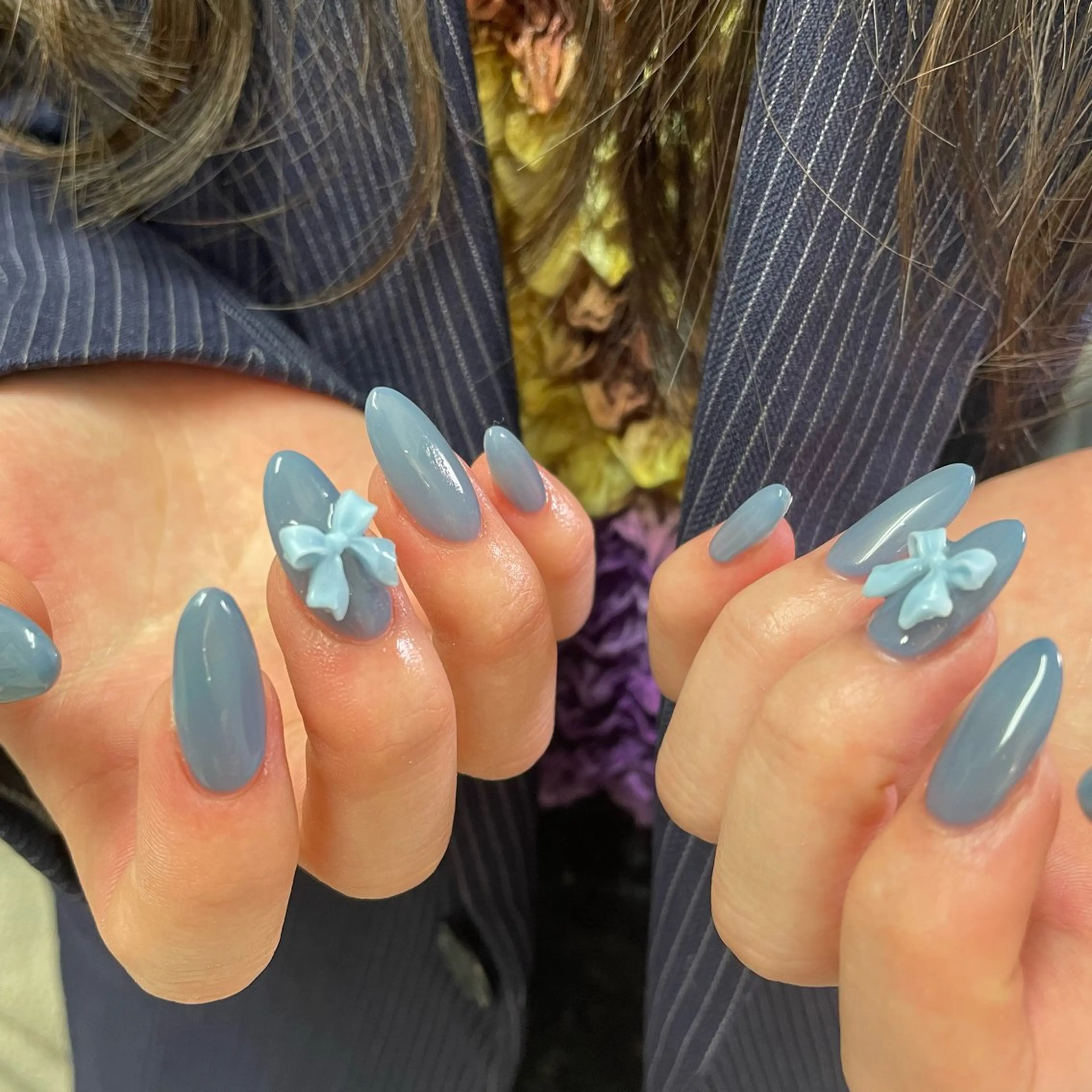 ネイル ワンカラーネイル リボン ハンドネイル hazuki / Salon Biのネイルデザイン