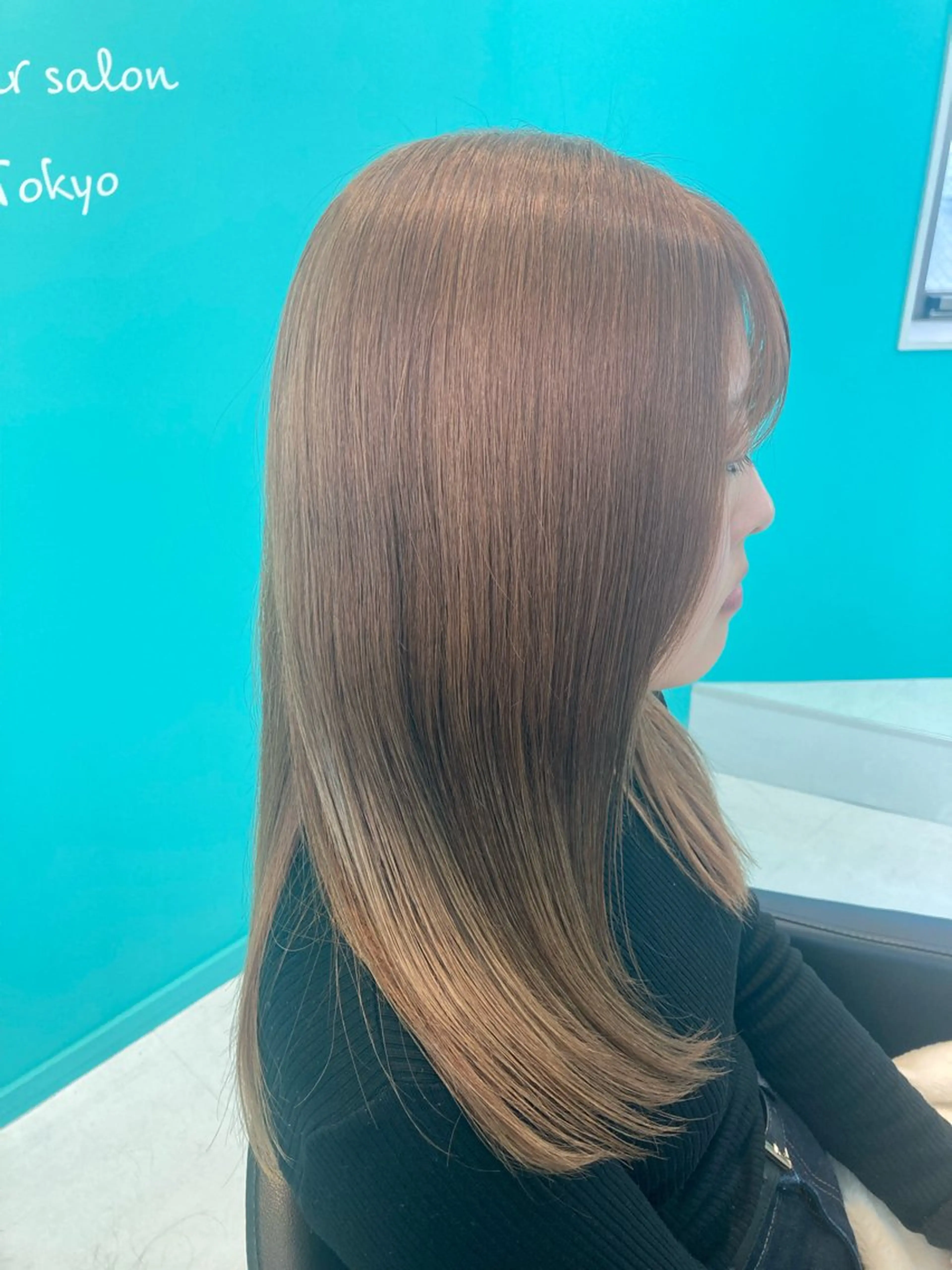 セミロング カラー 髪質改善 🫧透明感✨ブリーチ 💫ダメージレス🫧のヘアスタイル