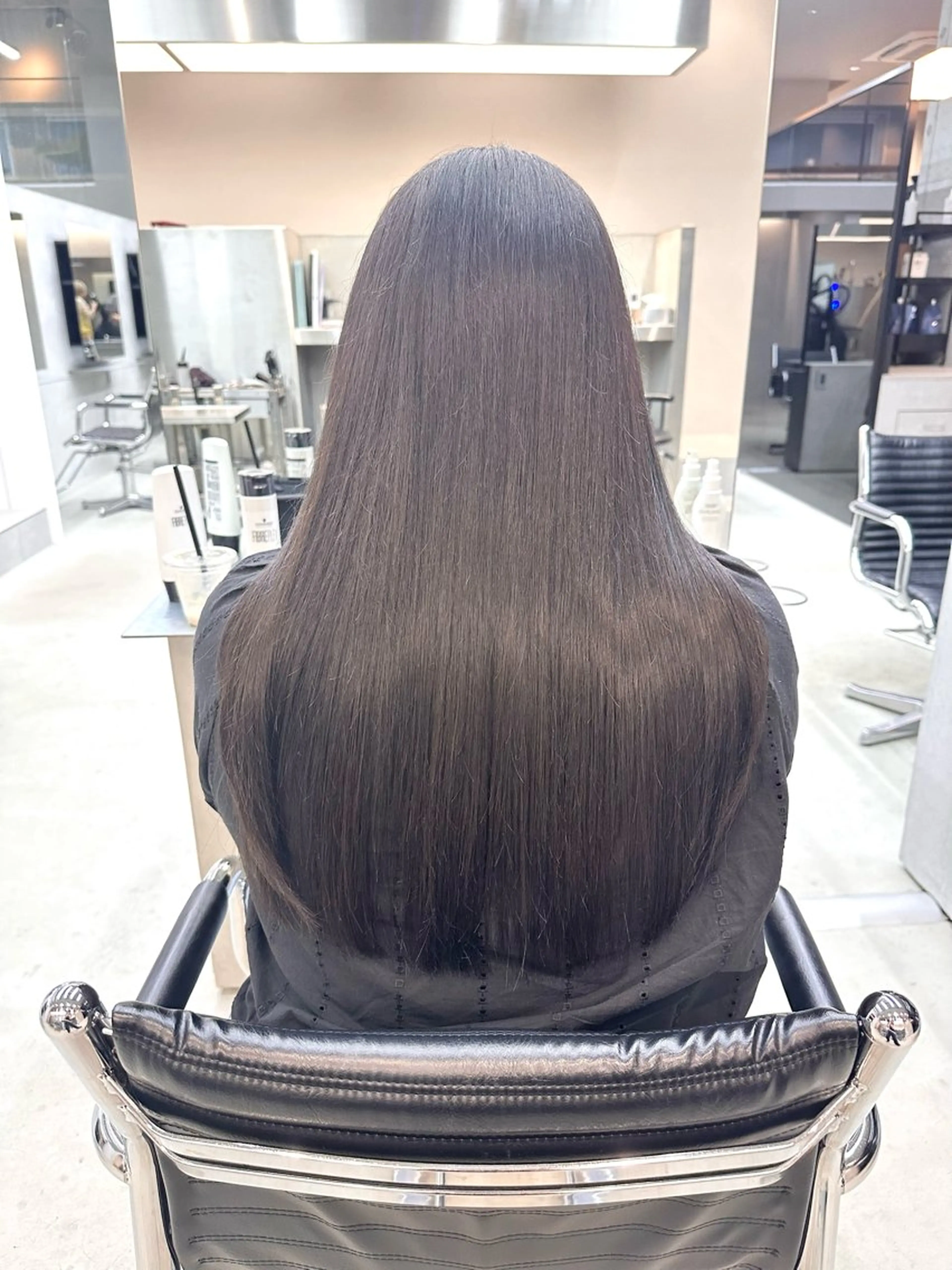 ロング カラー カット ヘアカラー 縮毛矯正 トリートメント 染谷 遥花のヘアスタイル