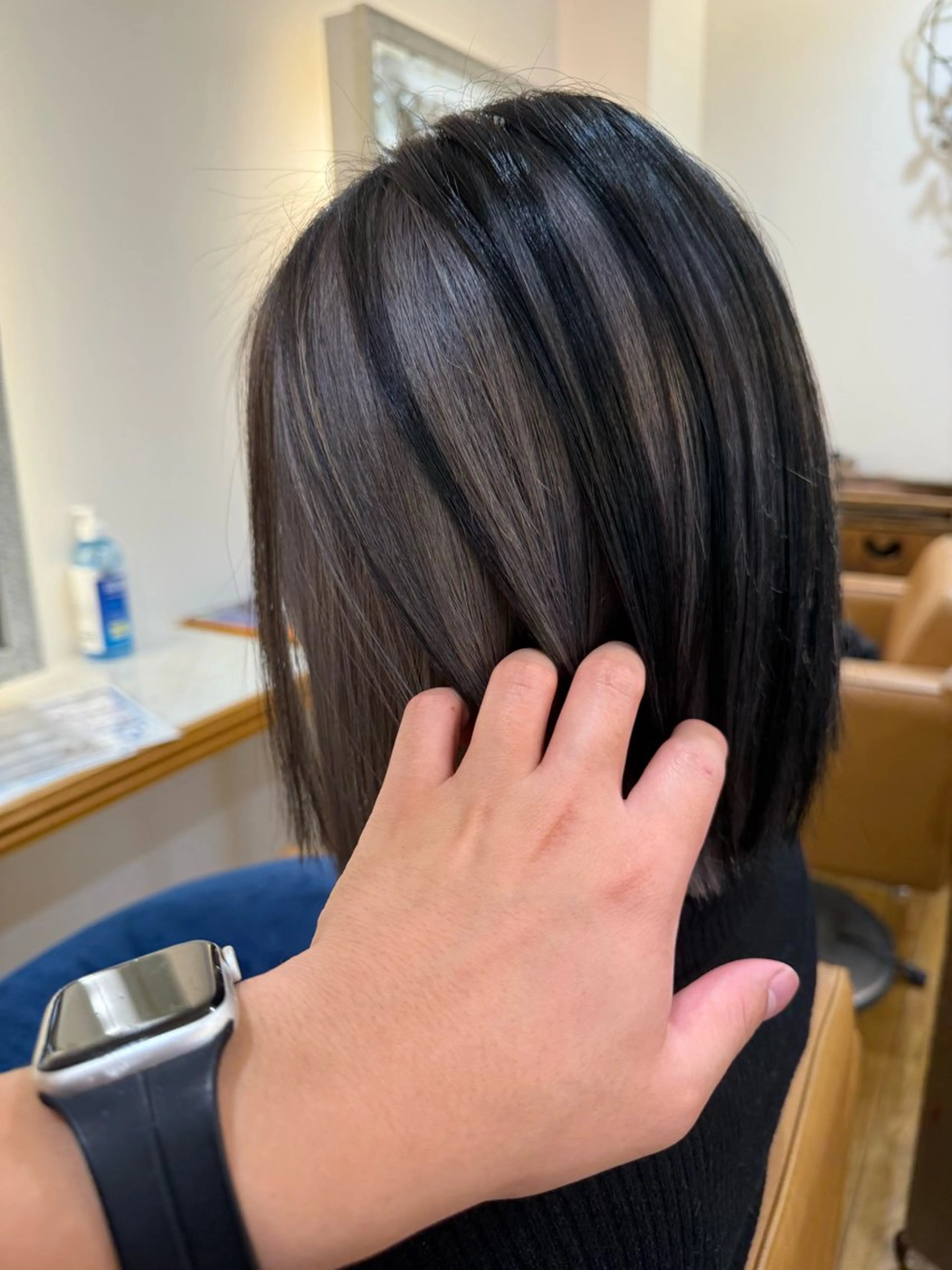 ミディアム ヘアカラー トリートメント ブリーチ毛矯正.髪質 改善.髪にドラマをのヘアスタイル