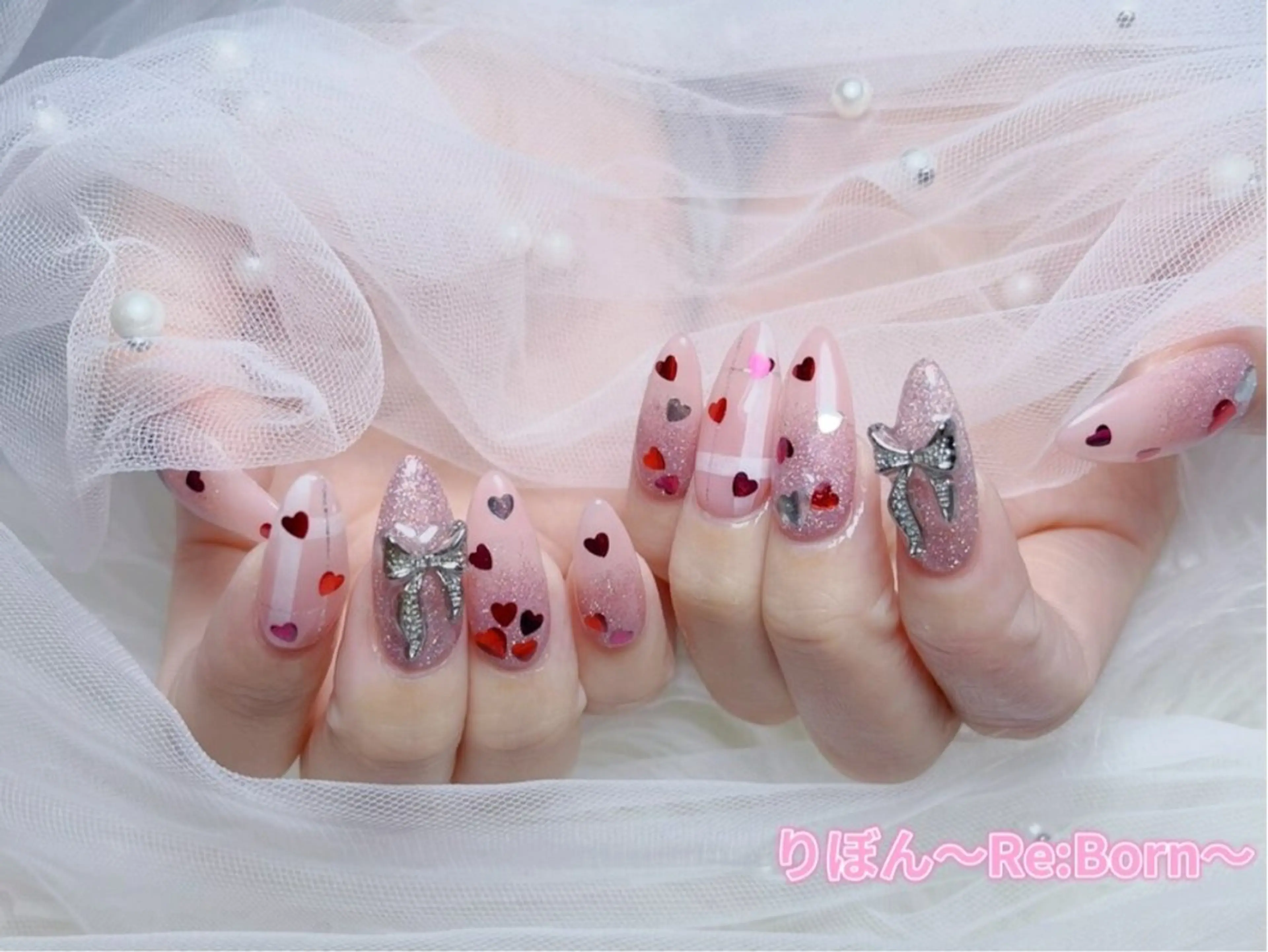 ミディアム ハンドネイル りぼん Re:Bonrのネイルデザイン