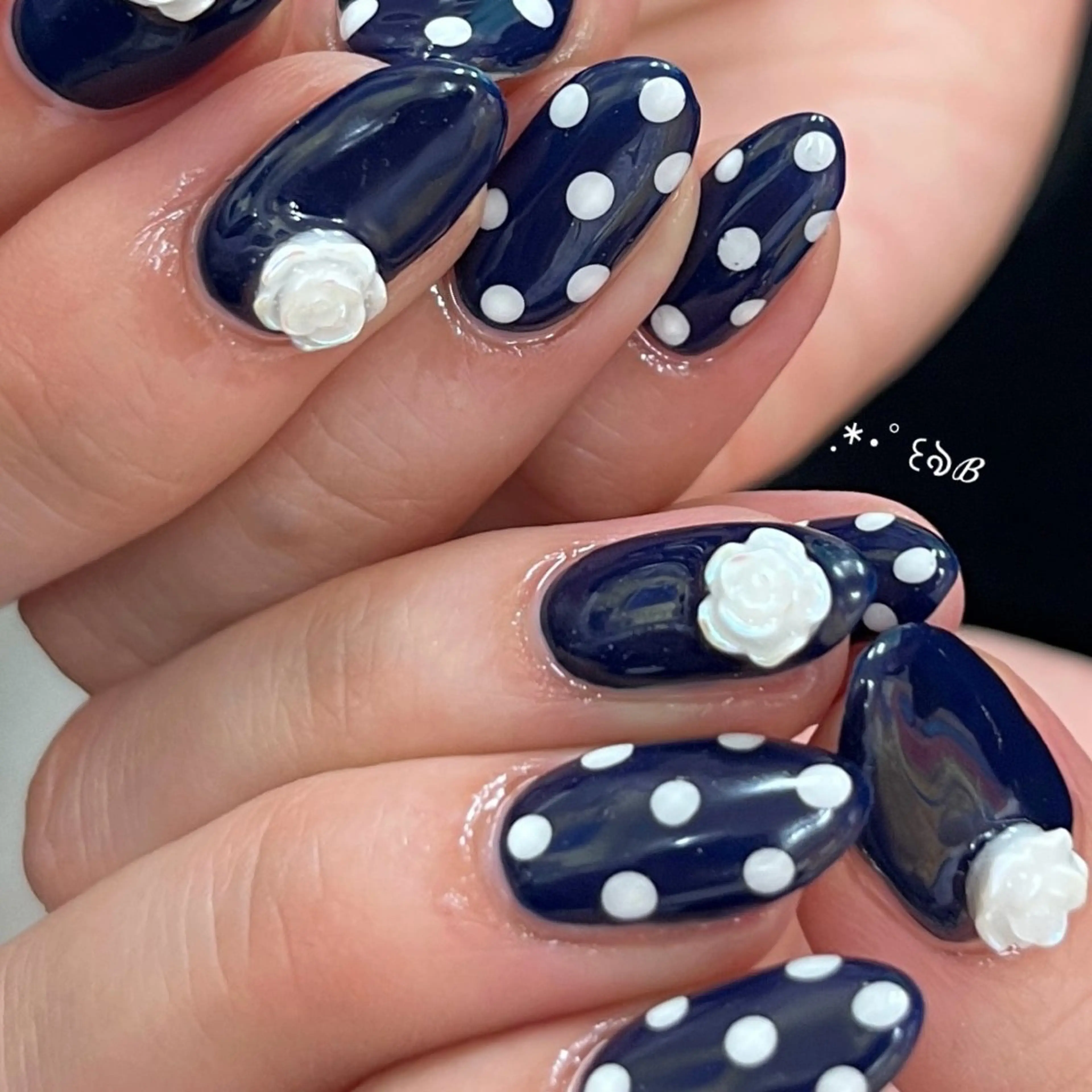 ネイル ハンドネイル niconail 千歳烏山店所属・niconail 🧣ayu 📍烏山のネイルデザイン