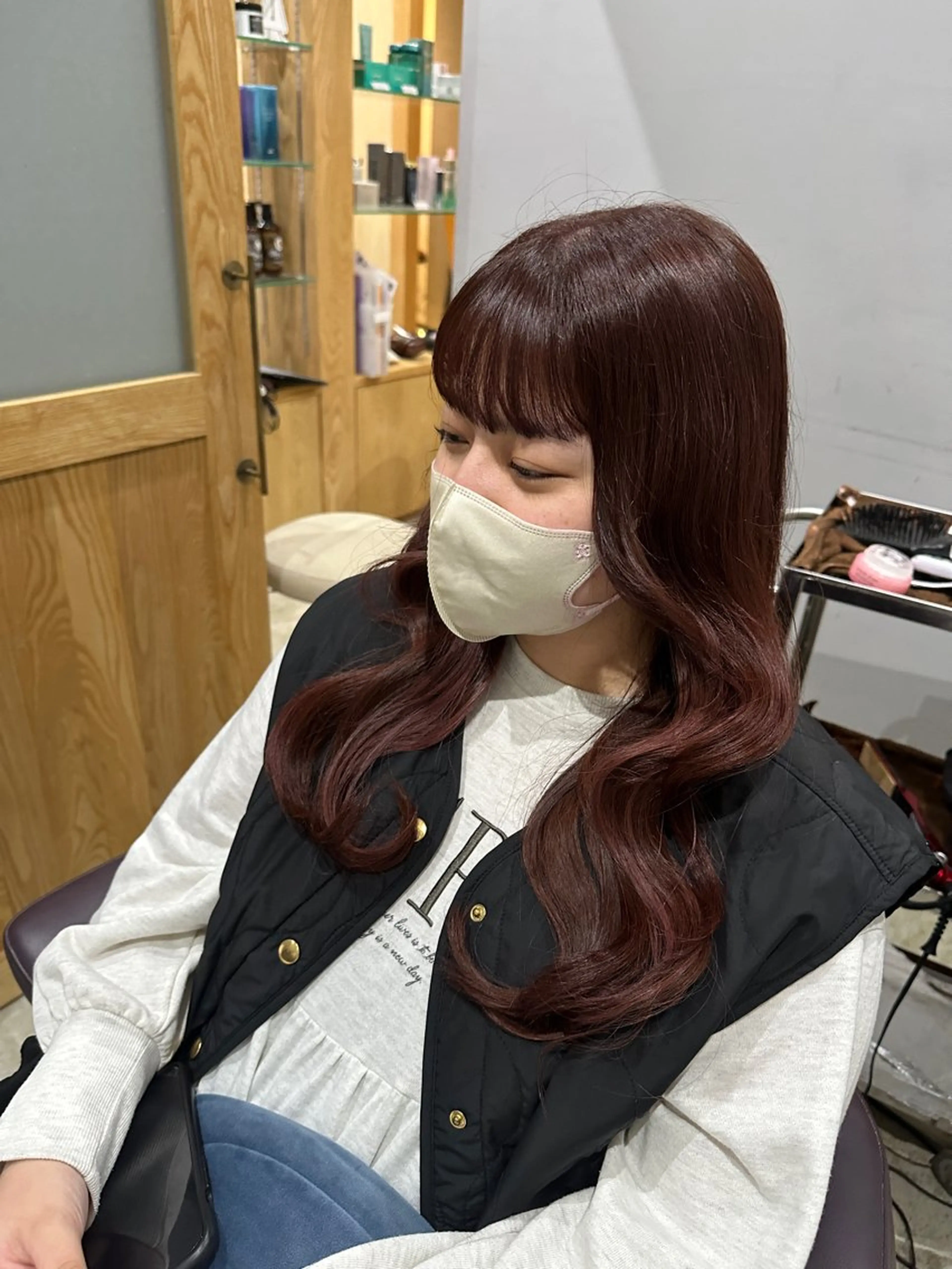 ミディアム miloc MOMOKAのヘアスタイル
