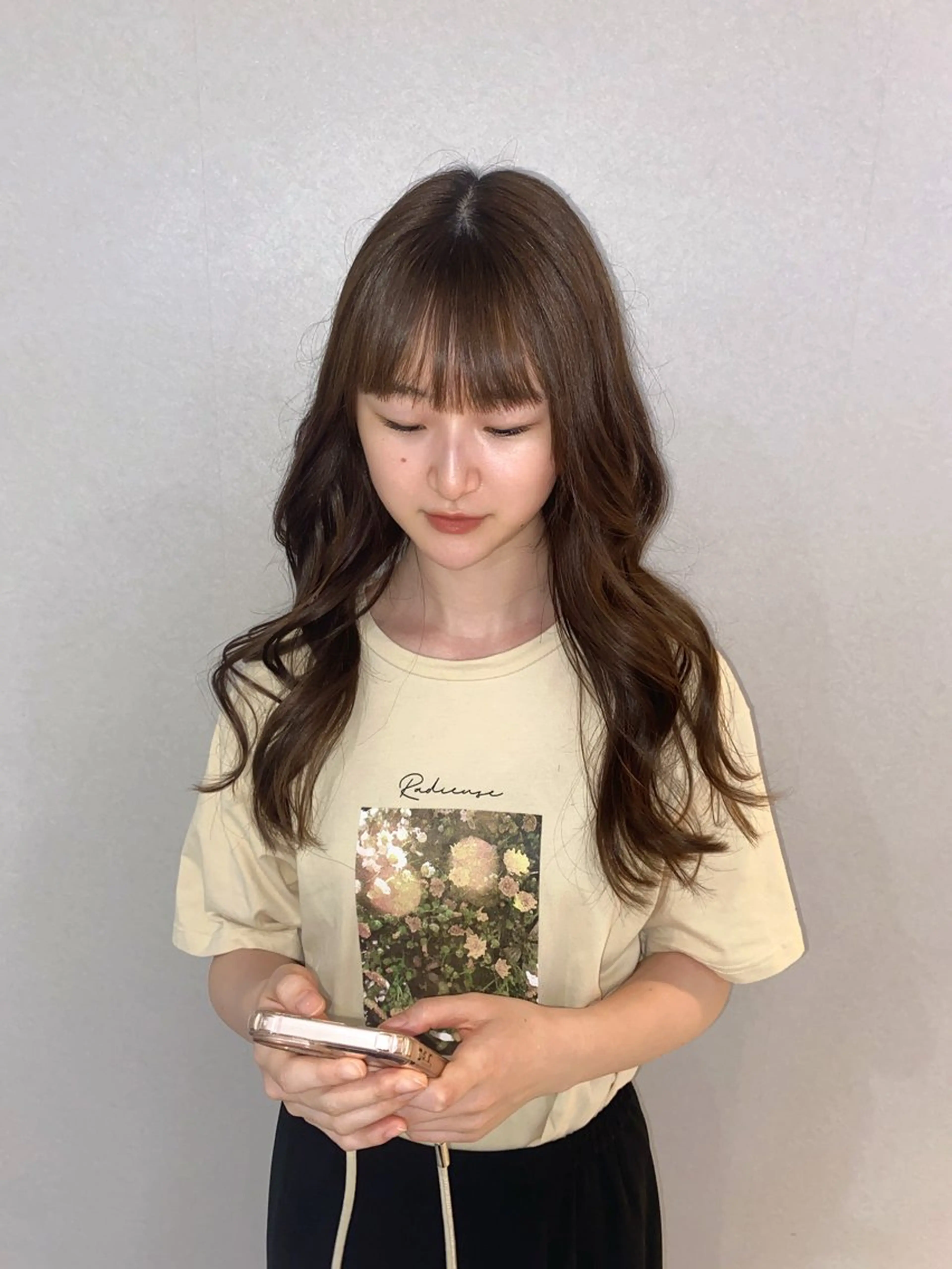 ロング 韓国風ヘア レイヤーカット ロング 似合わせカット ハナダ メイのヘアスタイル