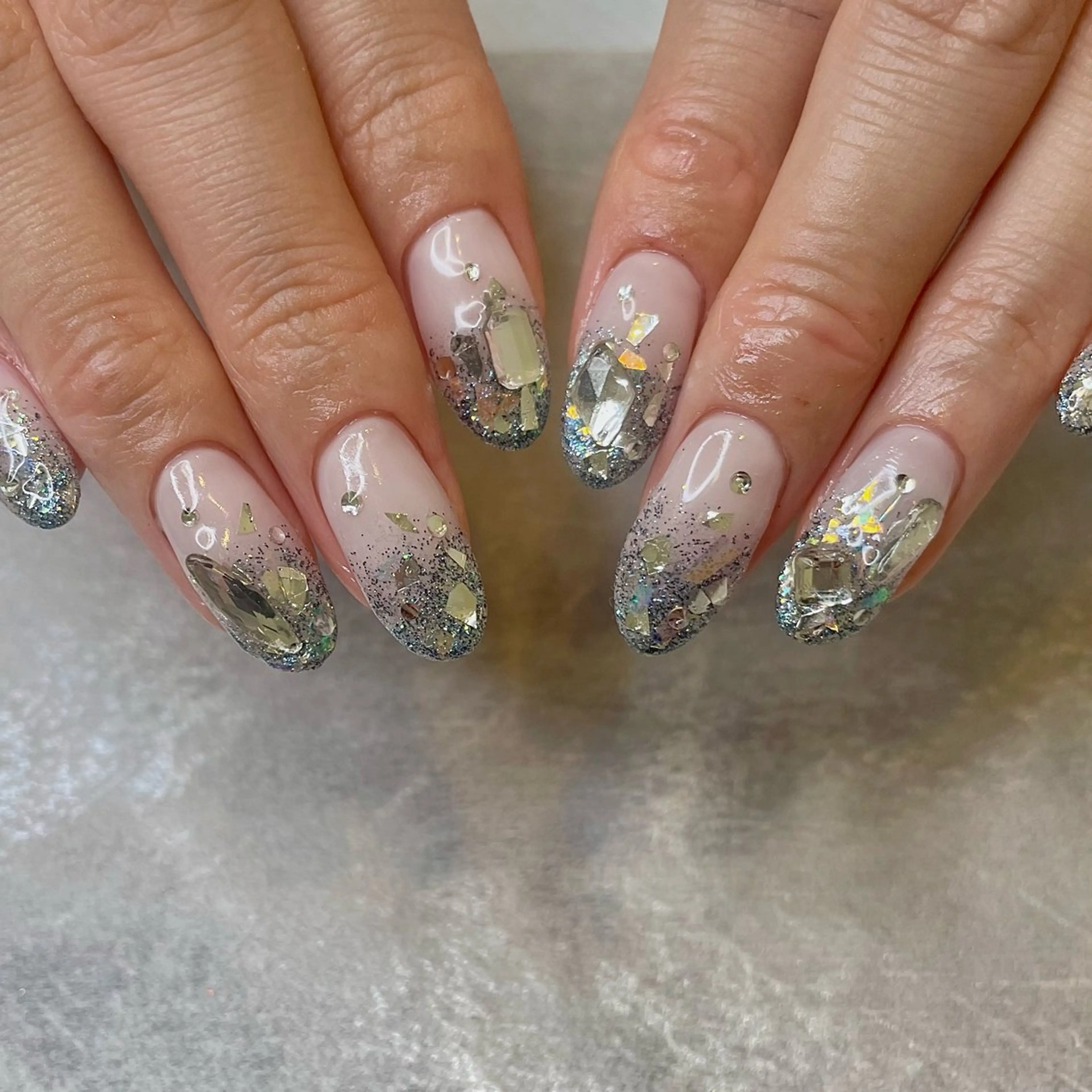 ネイル グラデーション キラキラネイル KULIN所属・KULIN Kanaのマツエク・マツパデザイン