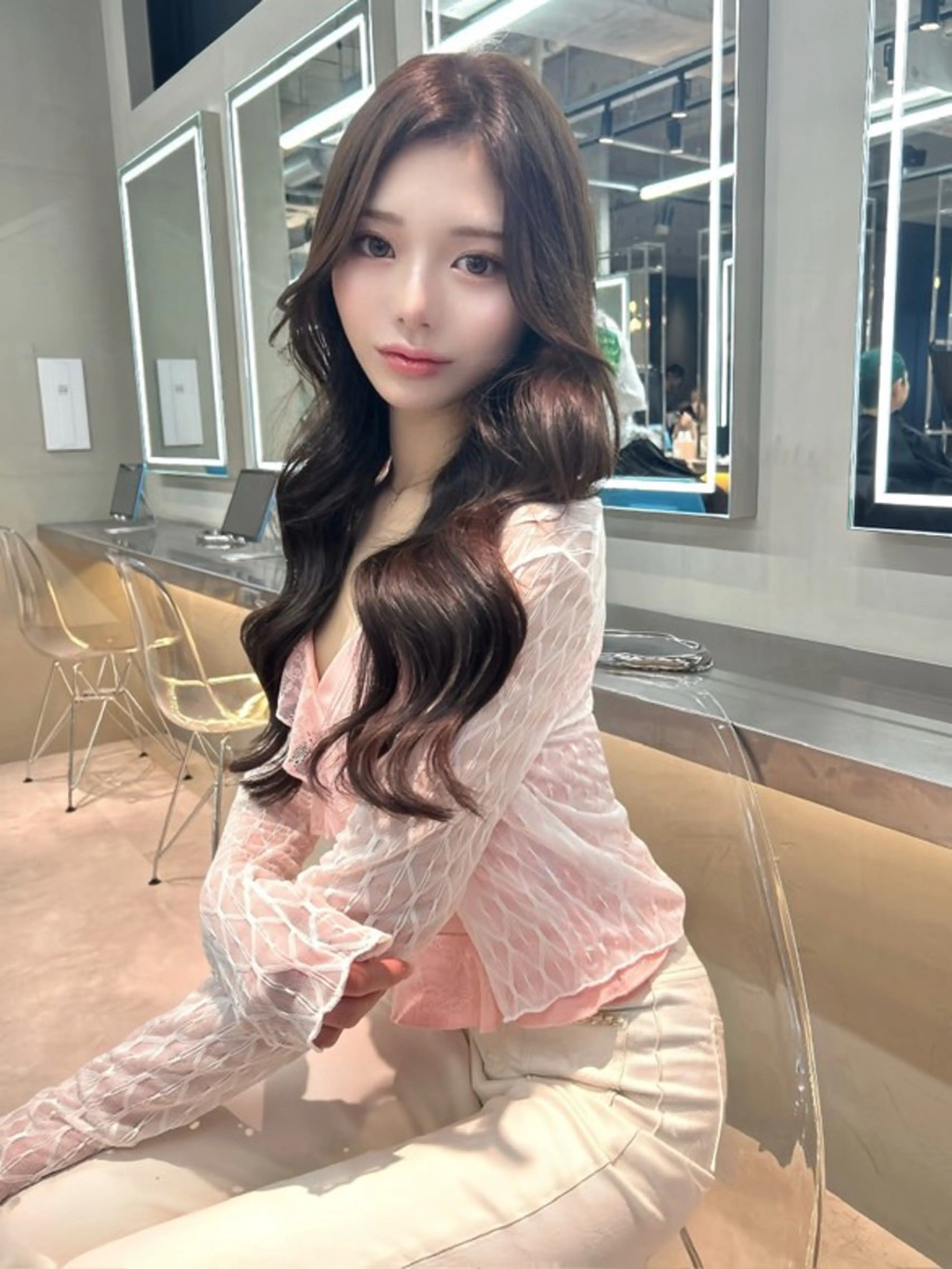 セミロング カラー ブリーチ 透明感カラー ブリーチなしカラー 顔まわりレイヤー 韓国風ヘア 【美髪矯正】 吉村　清志のヘアスタイル