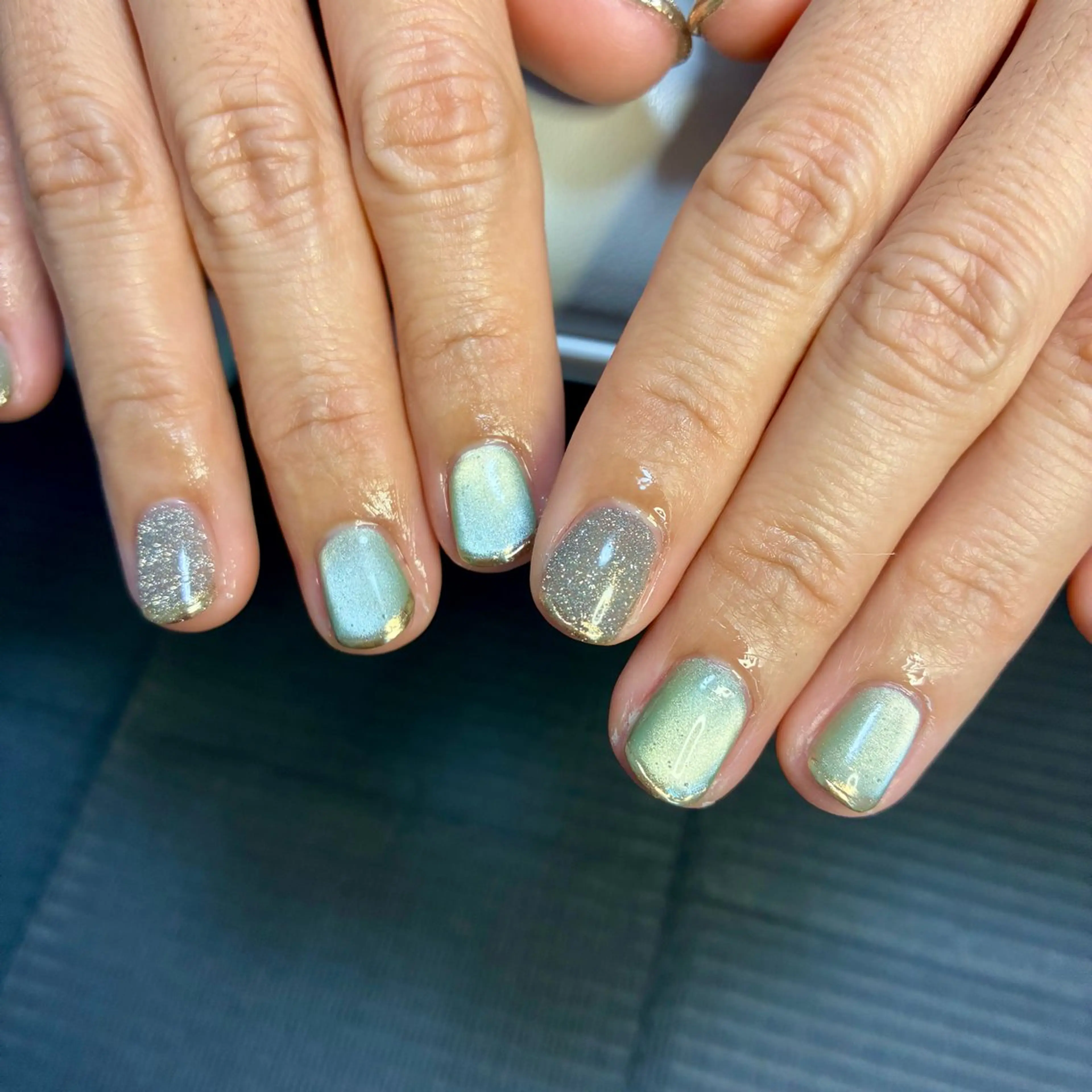 ネイル フラッシュネイル グリーン ミラーネイル Non-nail ひとみのネイルデザイン