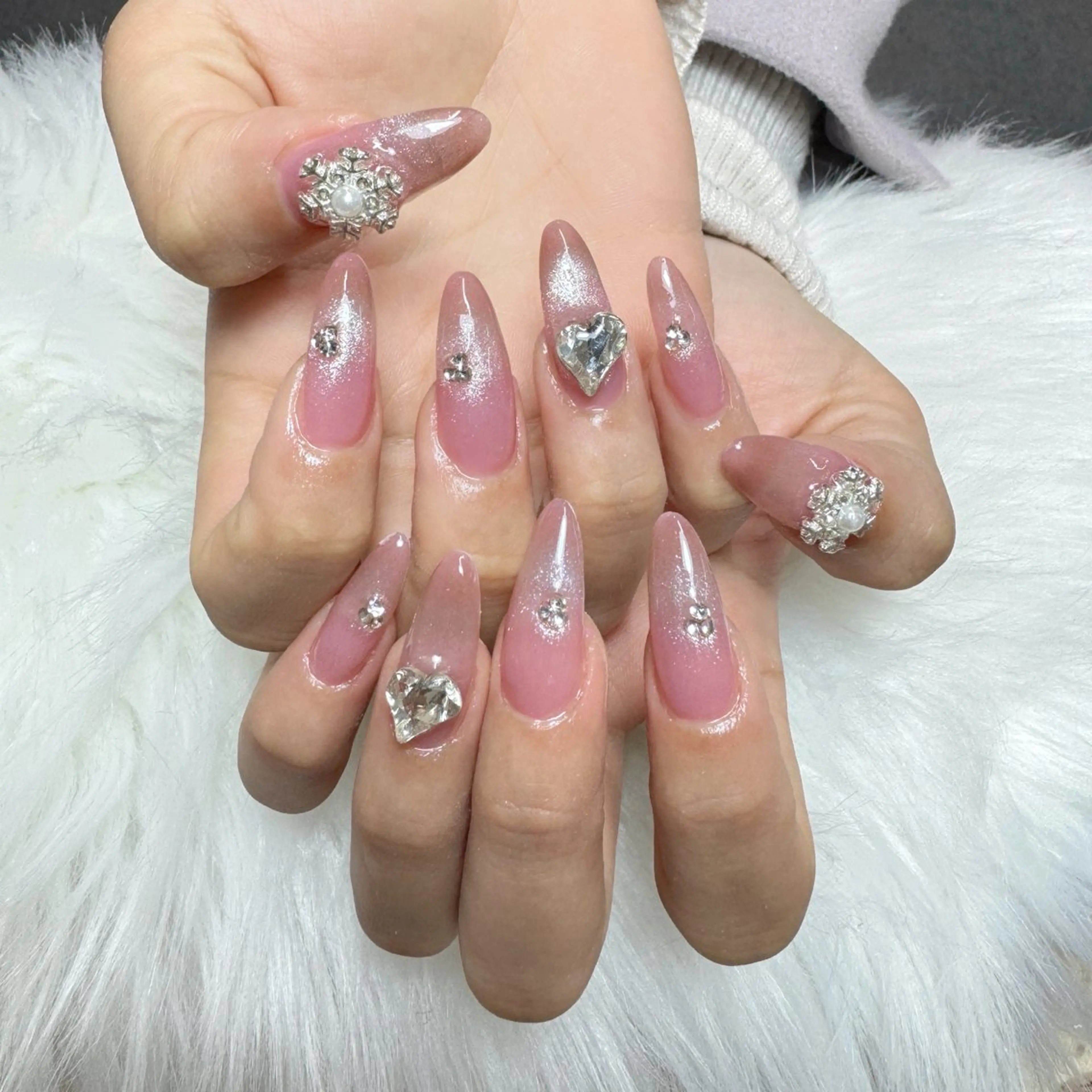 ネイル ハンドネイル 🎀nana🫧 ワンホンネイル🎀のネイルデザイン