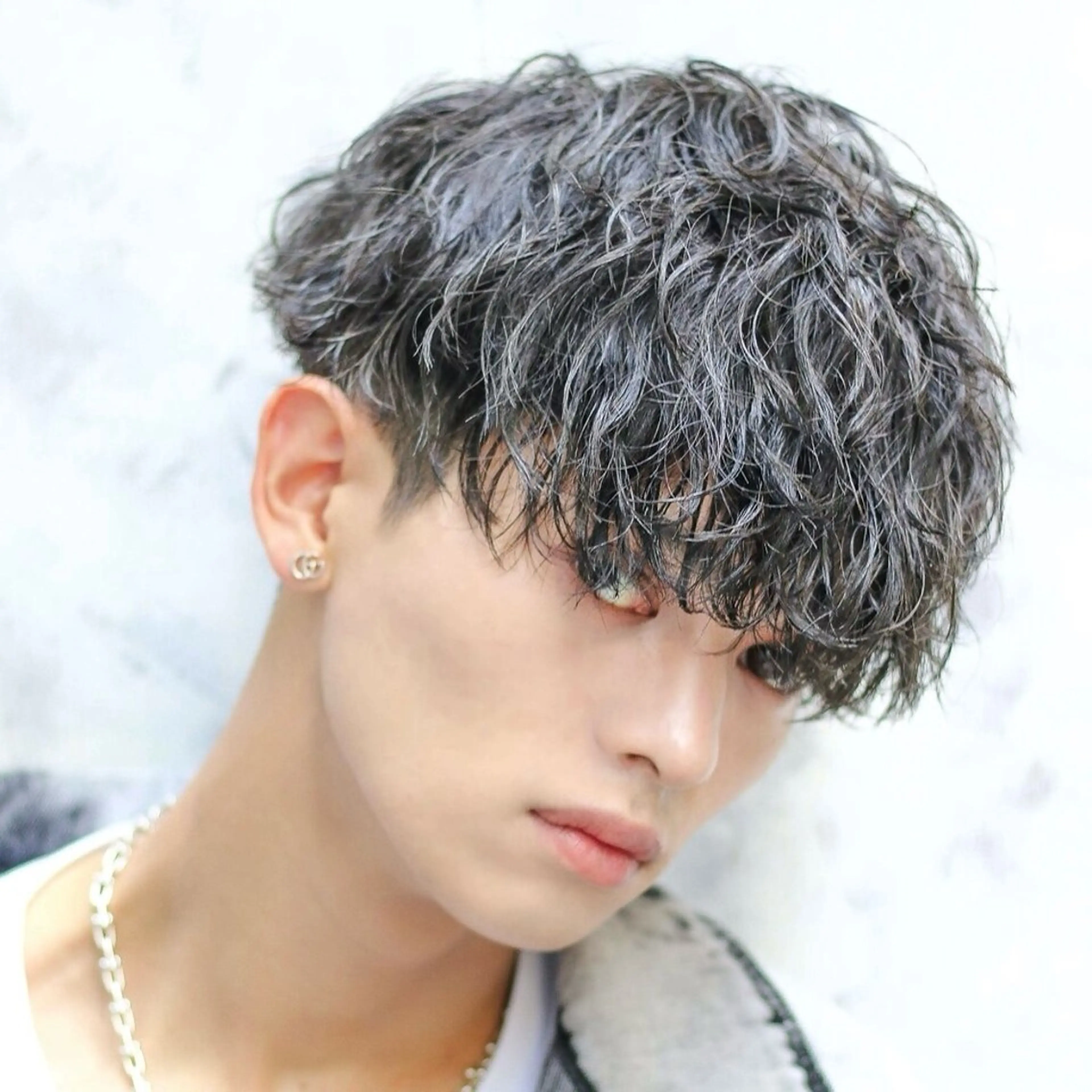 ショート パーマ メンズ メンズパーマ 波巻きパーマ カット パーマ メンズ特化カットパー マカラー坂田柊のヘアスタイル