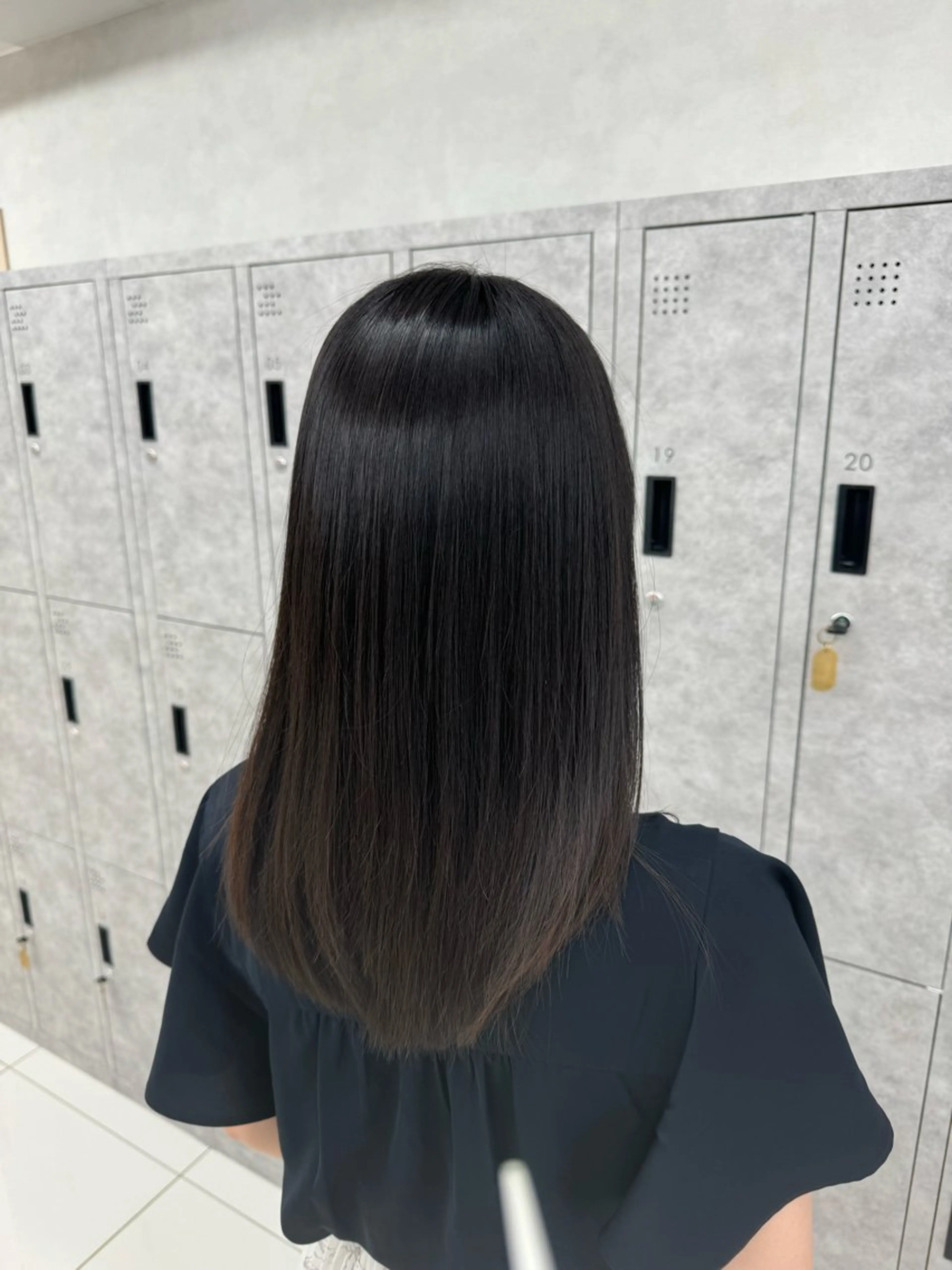 ロング 顔まわりカット/ カラー/西野和裕のヘアスタイル