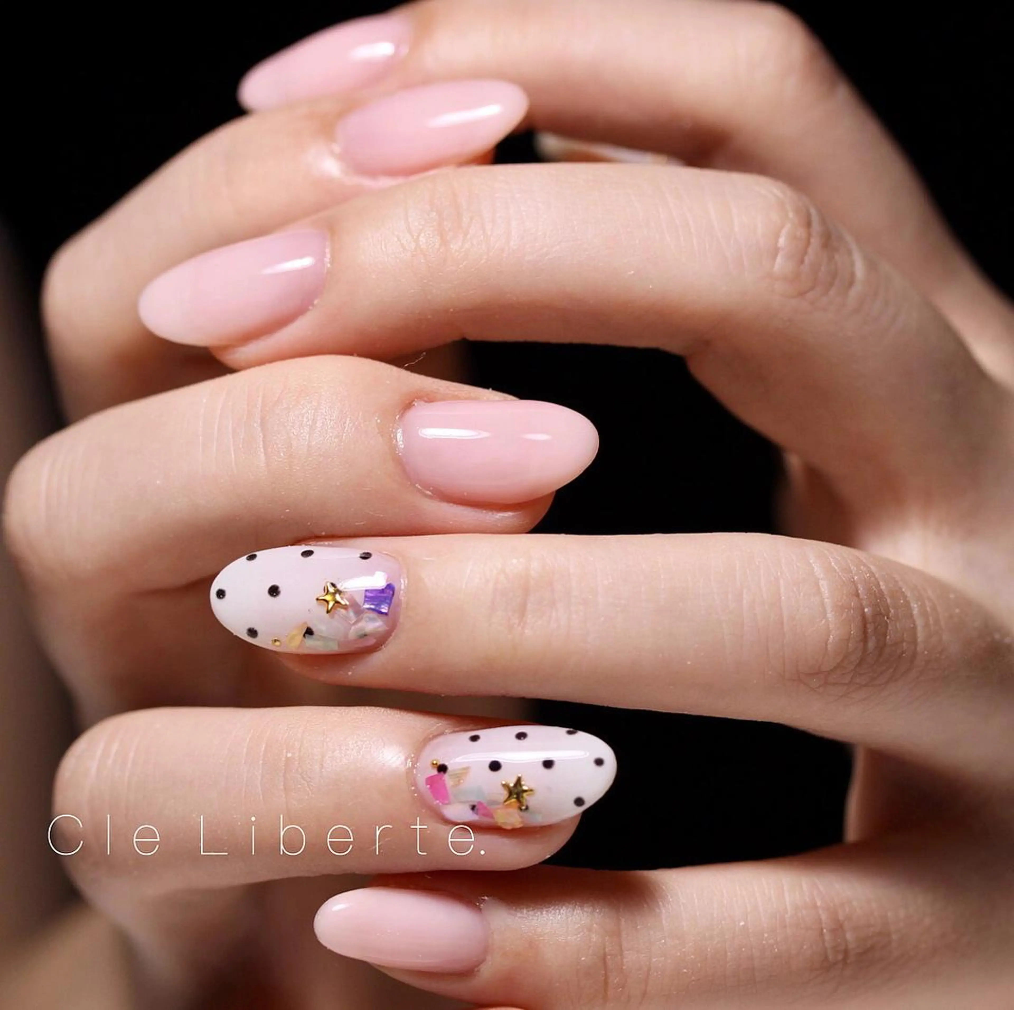 ネイル ドット Elio所属・Elio 国泰寺のネイルデザイン