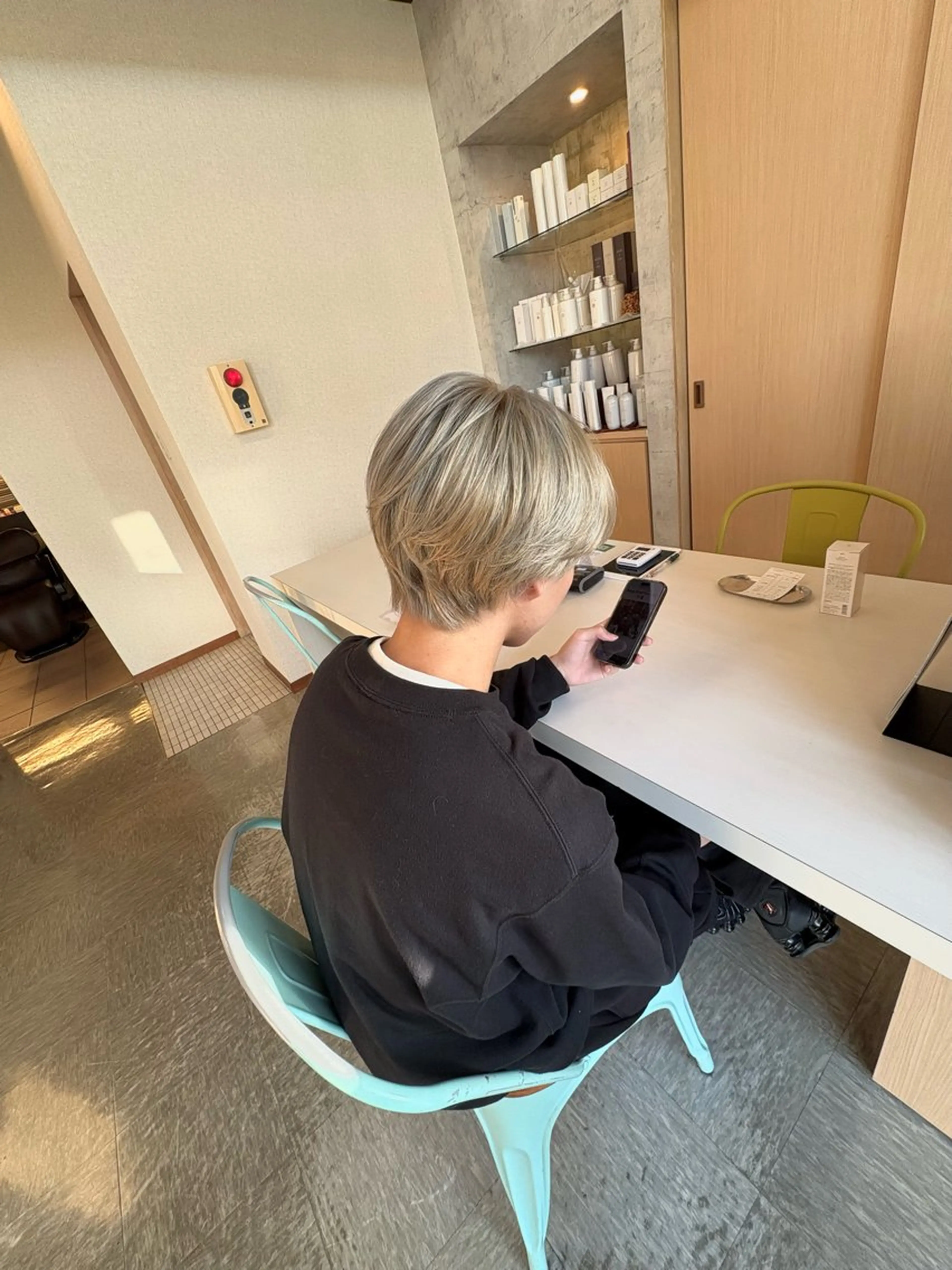 ショート カラー メンズ メンズブリーチ ブリーチ ヘアカラー 小山内 一馬のヘアスタイル