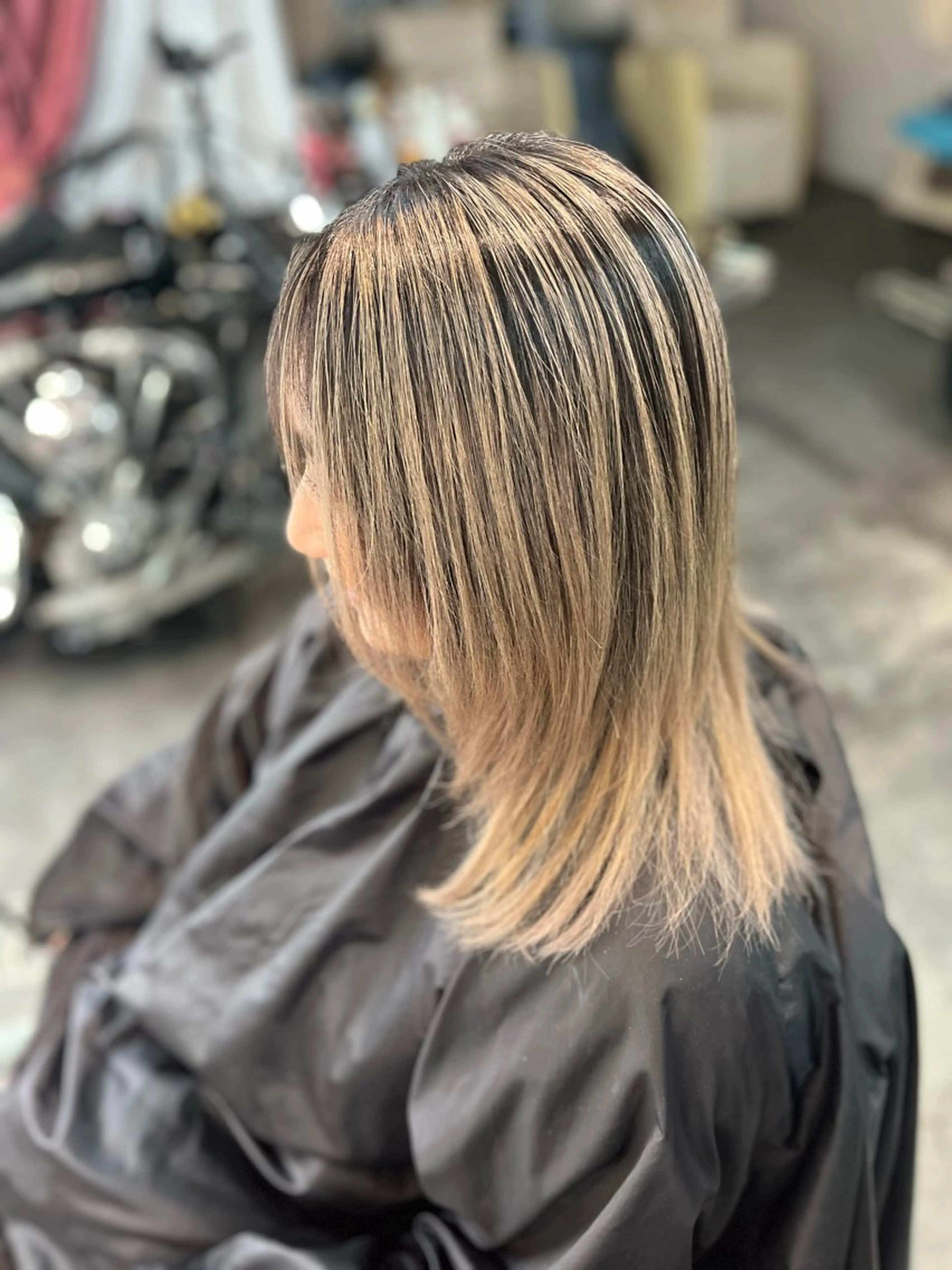 ミディアム カラー カット ヘアカラー Mariana雛/ 西大分/ハイライトのヘアスタイル