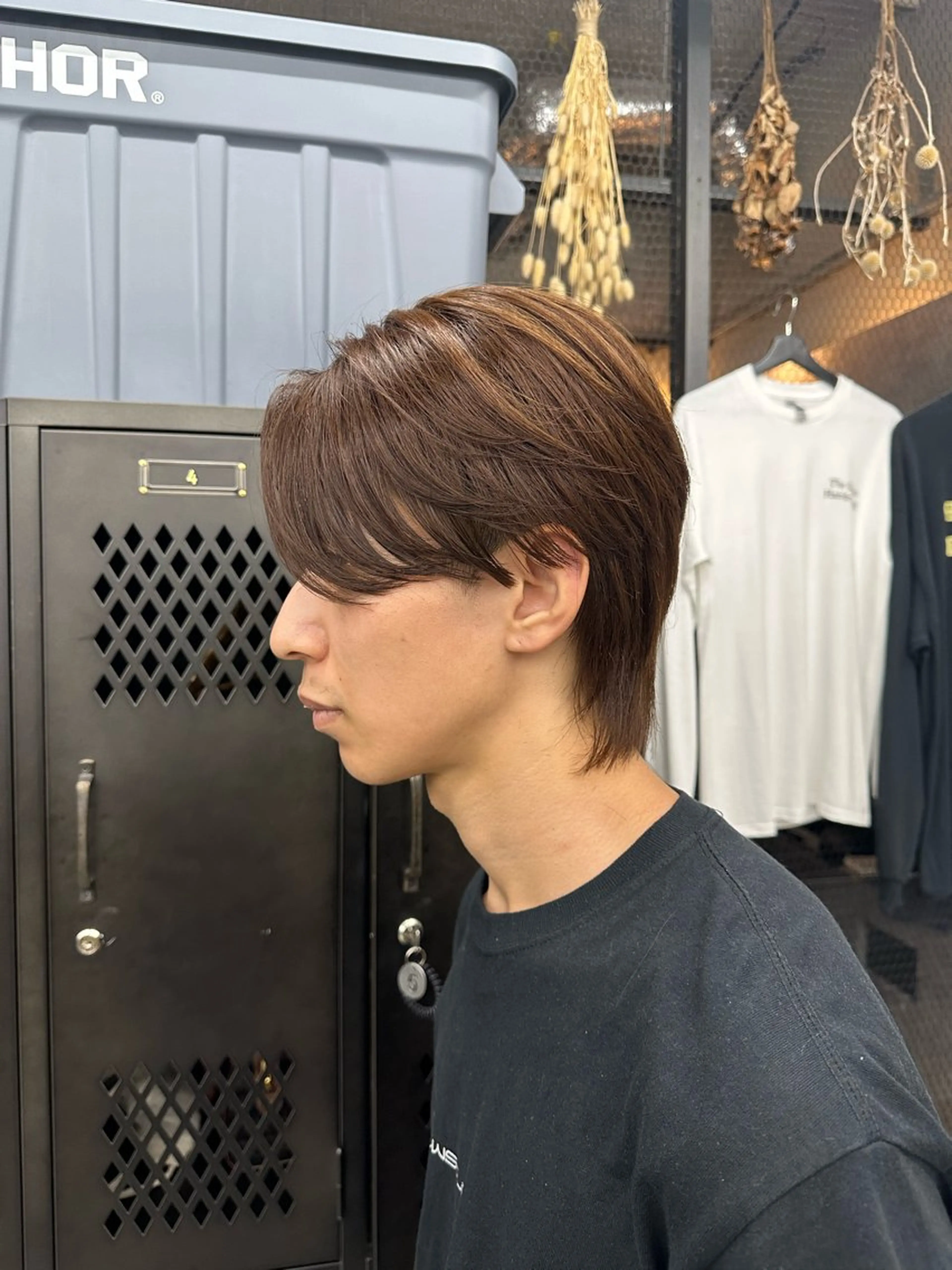 ミディアム カラー パーマ メンズ センターパート メンズウルフカット ウルフカット メンズ特化 🦋KANOKO🦋のヘアスタイル