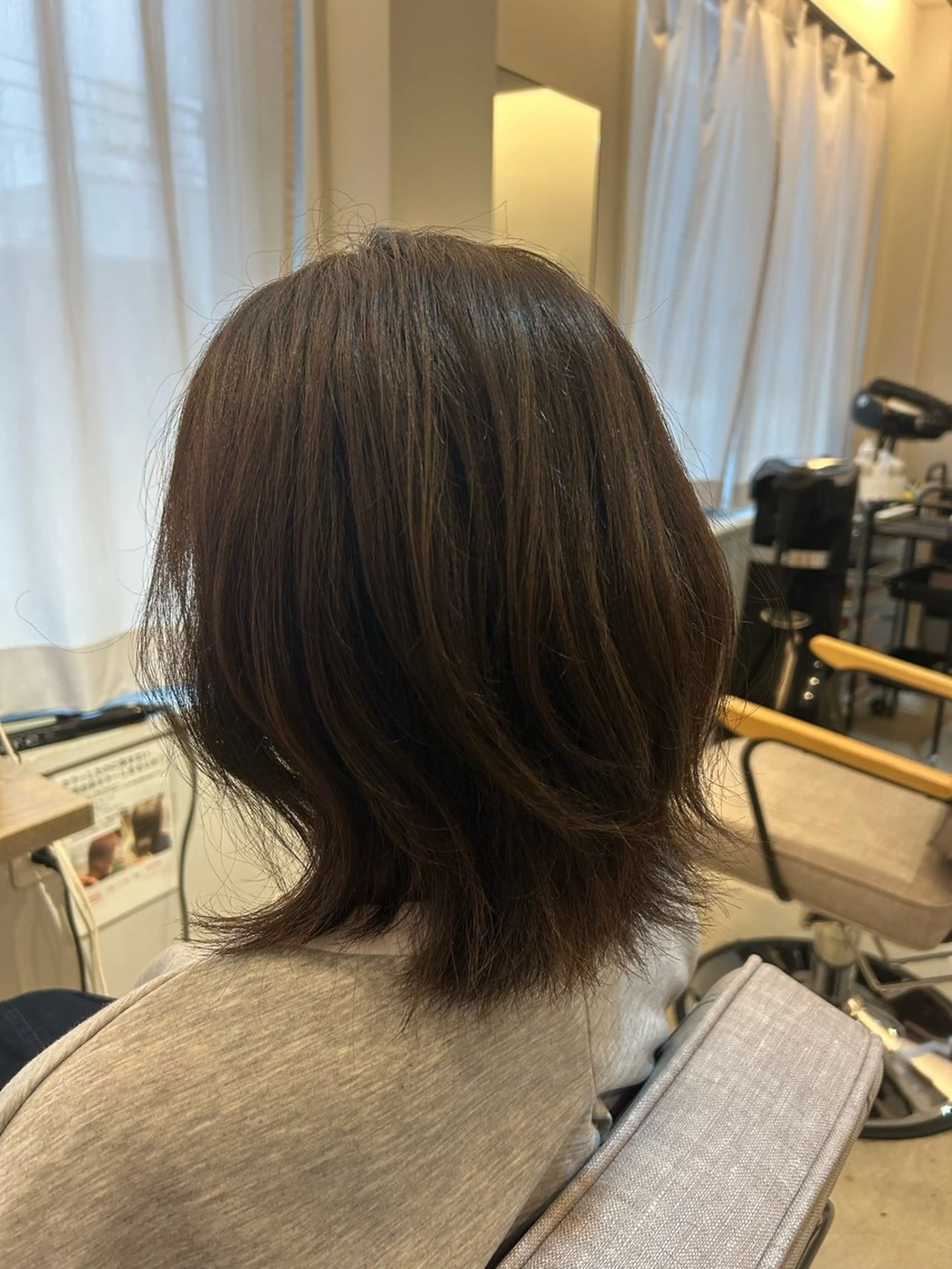 ミディアム レイヤーカット ✂ショートボブ専門 津川里緒✨️のヘアスタイル