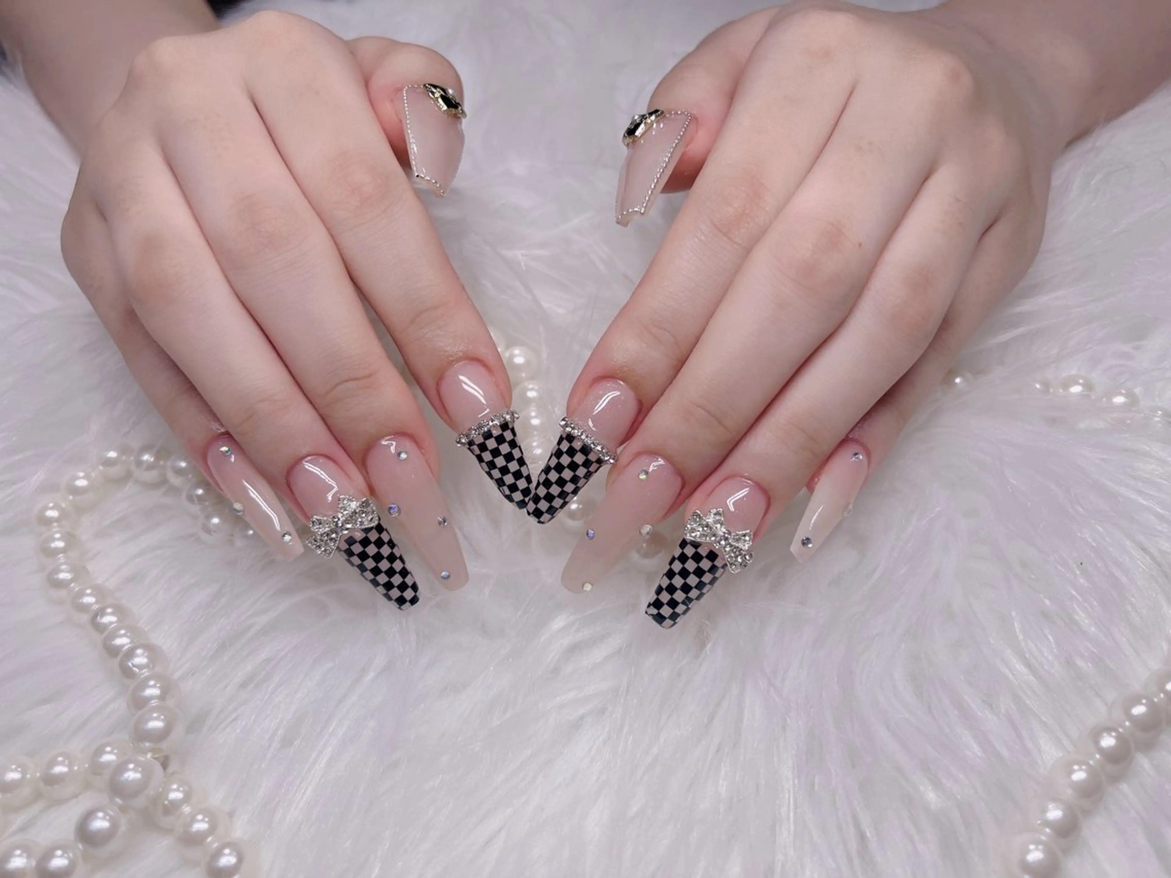 ネイル フレンチネイル ガラスフレンチ ロングネイル マグネットネイル ニュアンスネイル XIMINANAIL SALON堀江店のネイルデザイン