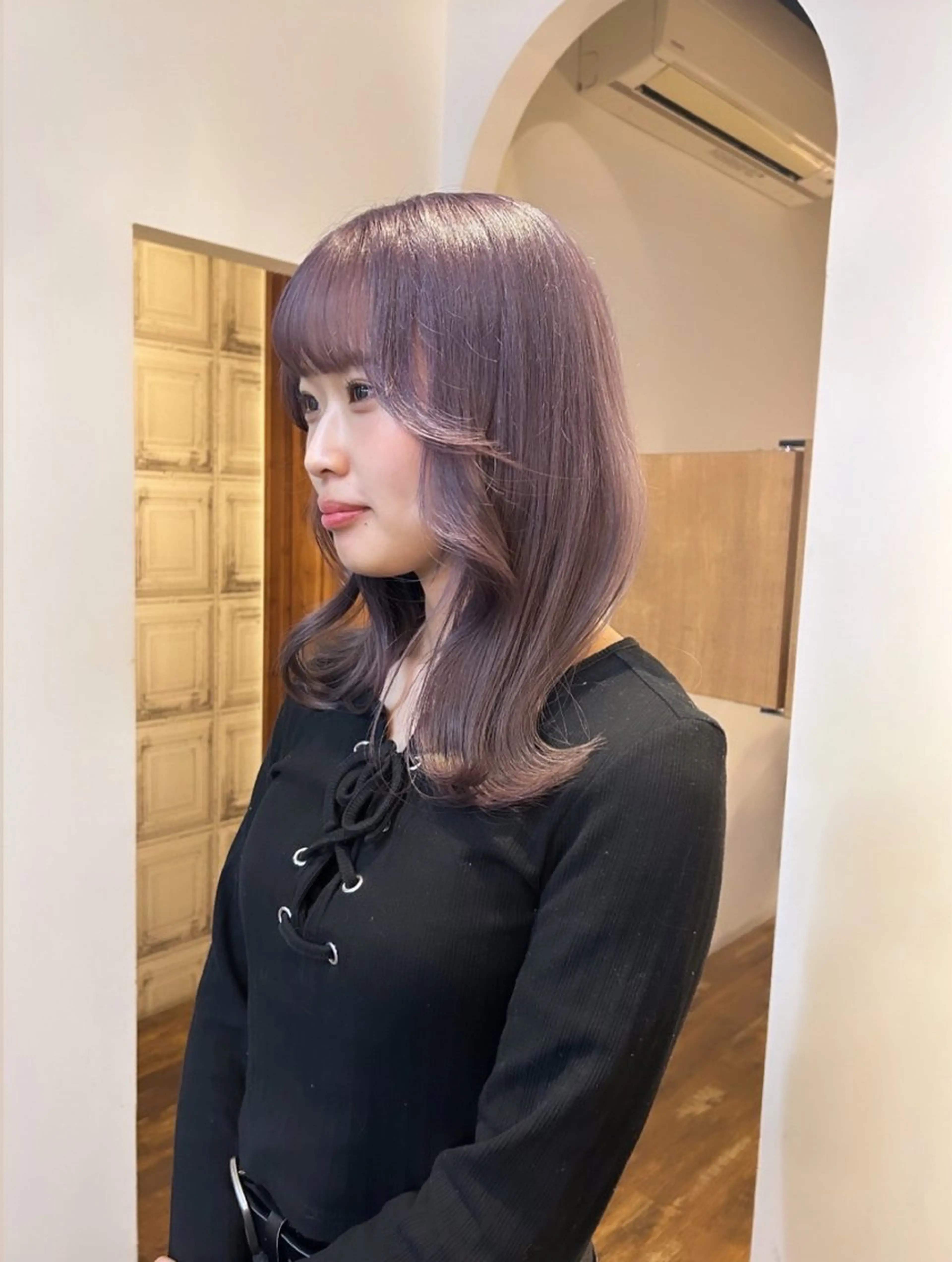 ミディアム nacoハイトーン ベージュ🎀のヘアスタイル