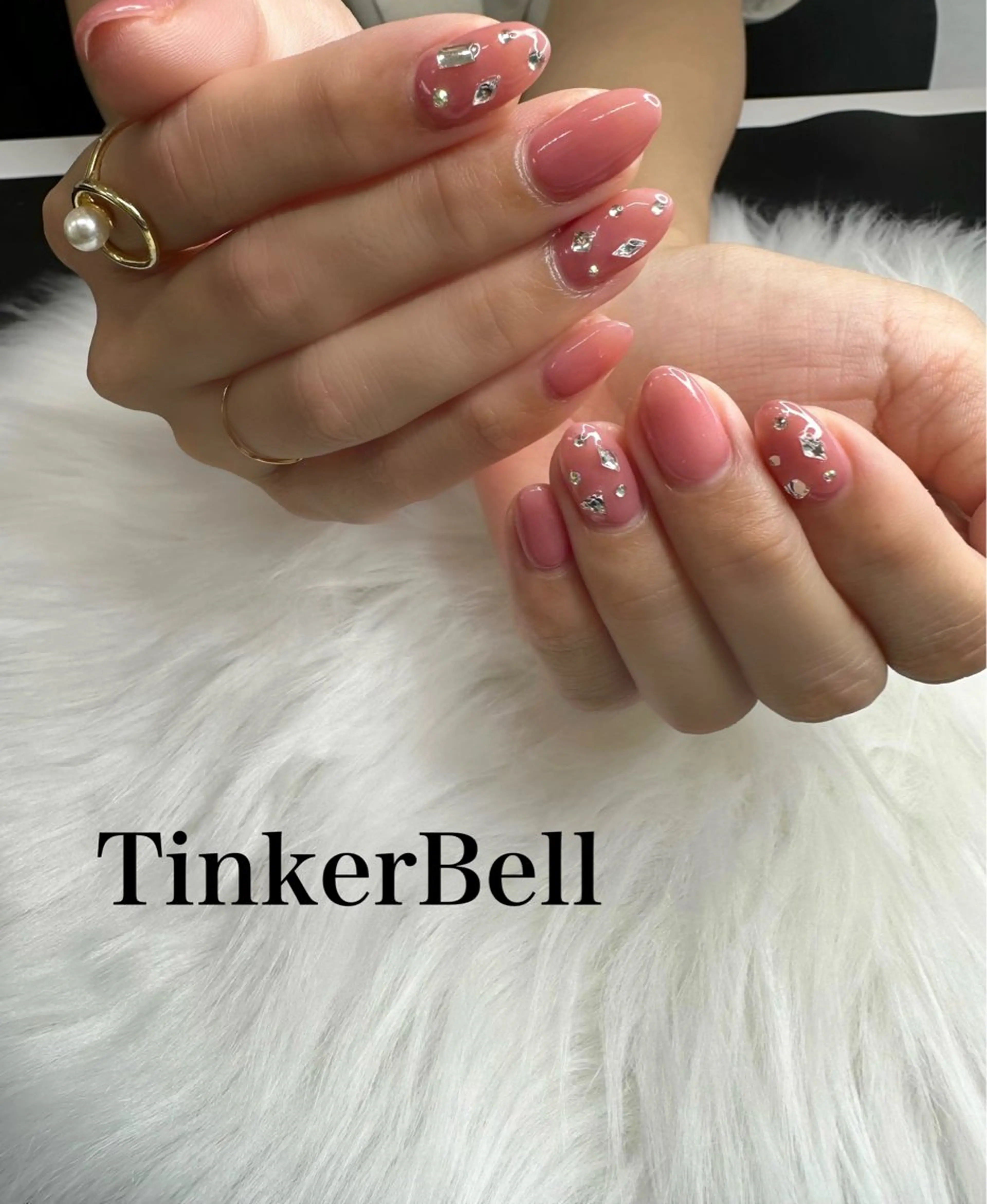 ネイル アニマル柄 フラッシュネイル ジェルネイル グラデーション キラキラネイル ハンドネイル Tinker Bellのネイルデザイン