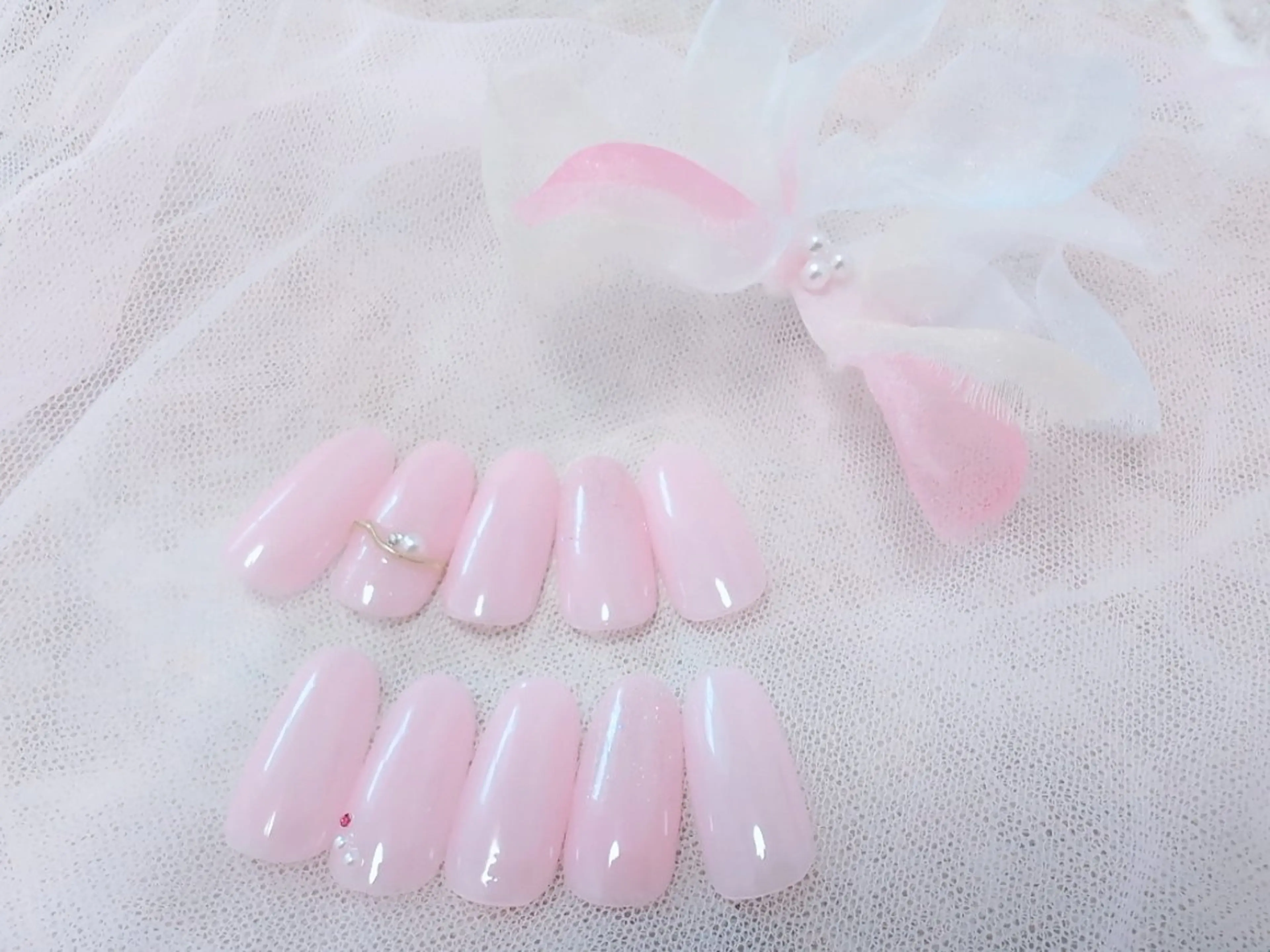 ネイル ヌーディジュエリー ネイルサロンのネイルデザイン