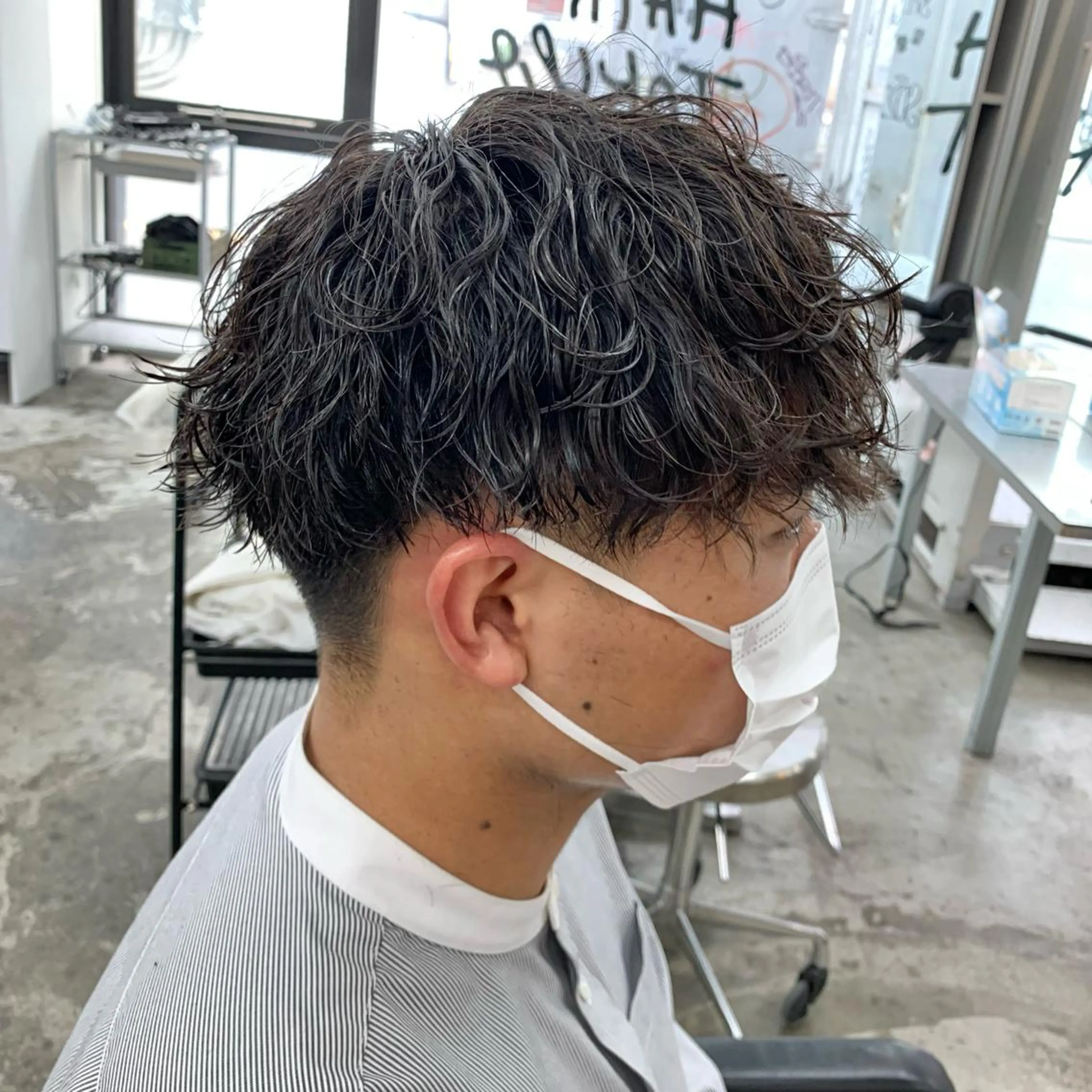 ショート パーマ メンズ メンズパーマ 波巻きパーマ カット パーマ メンズ特化美容師/ 藤戸 椋のヘアスタイル
